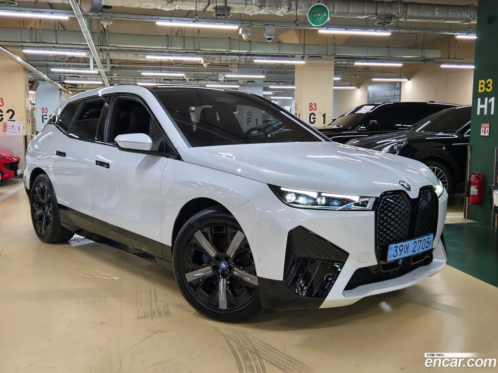 BMW iX 2025 — 18