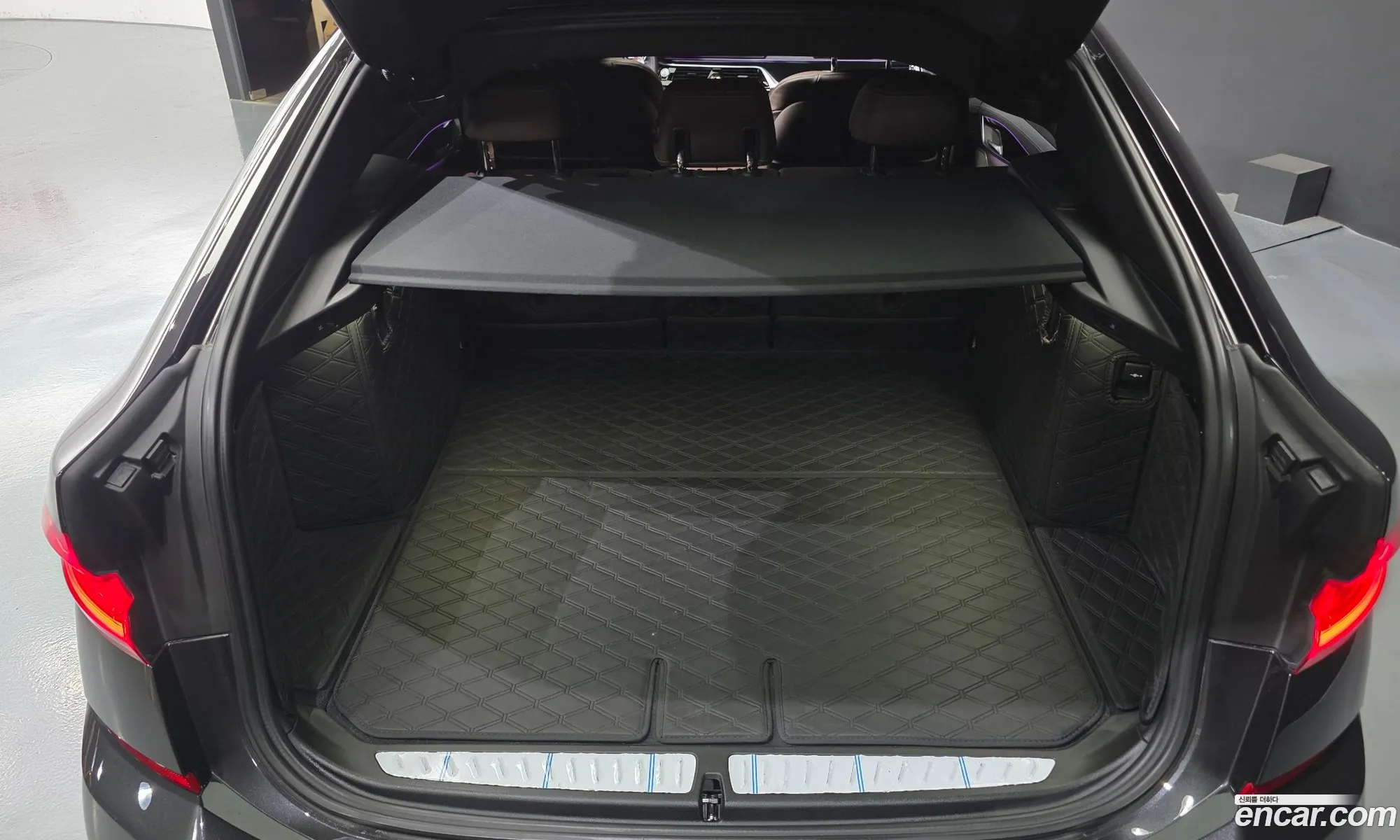 BMW 6 Series GT 2024 — 25