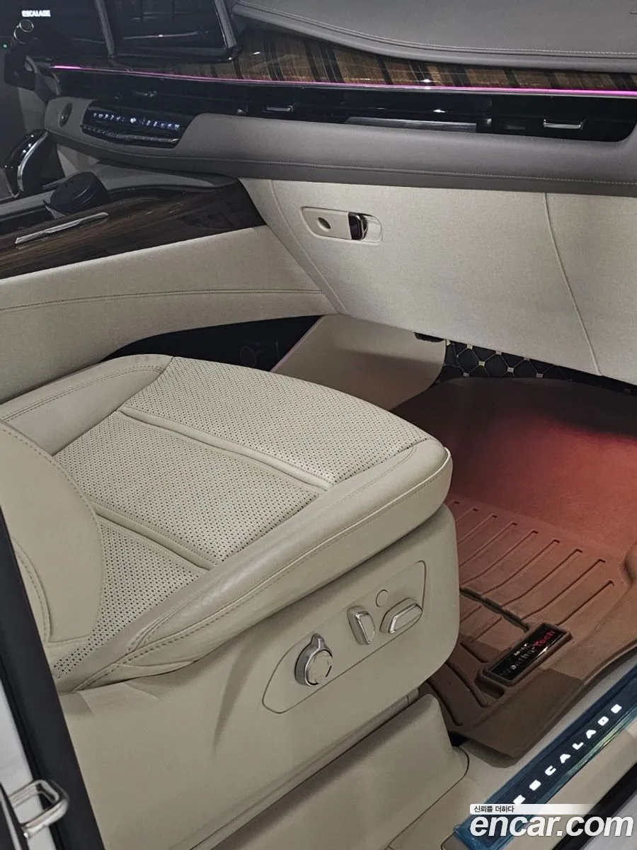 Cadillac Escalade 2022 — 3