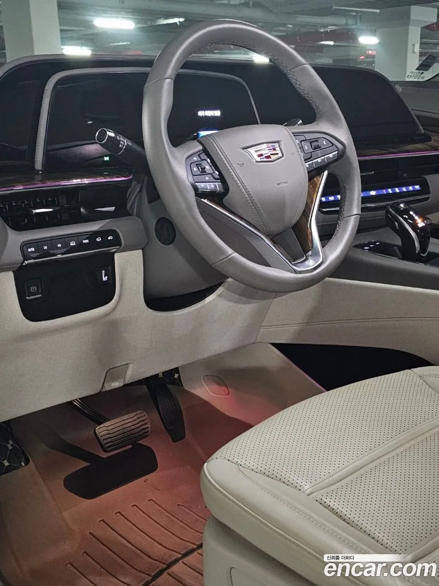 Cadillac Escalade 2022 — 10