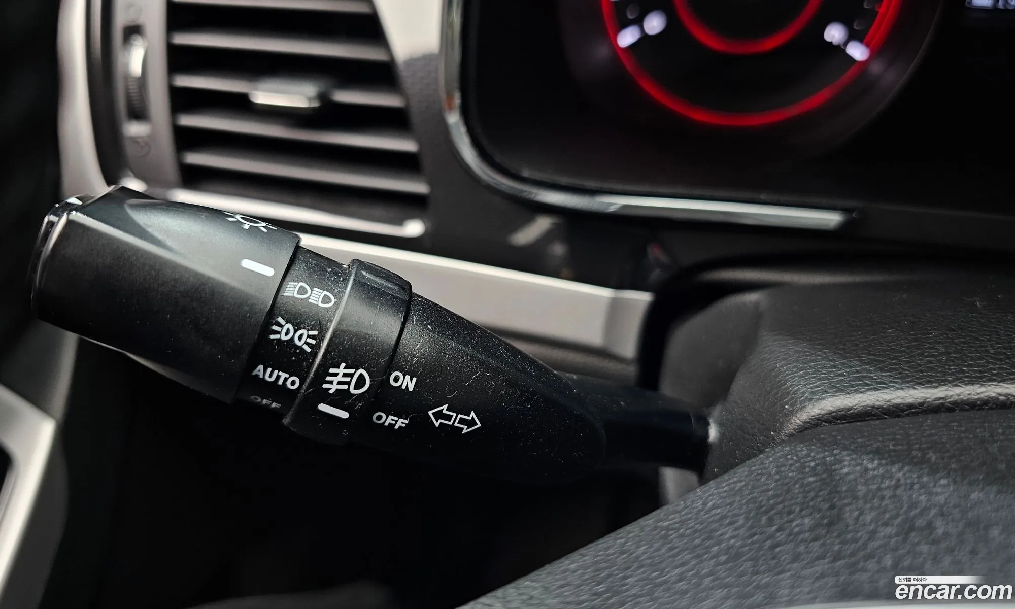 KG Mobility (SsangYong) Style Korando C 2017 — 20