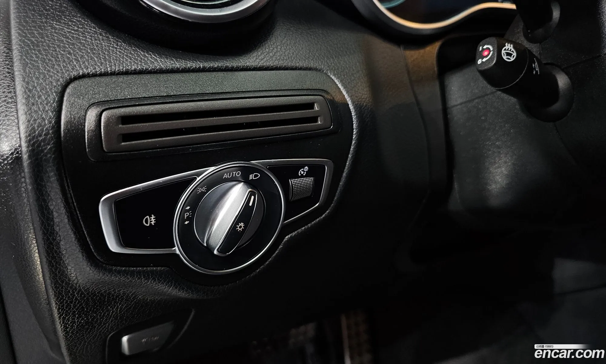 Mercedes-Benz GLC-Class X253 2020 — 32