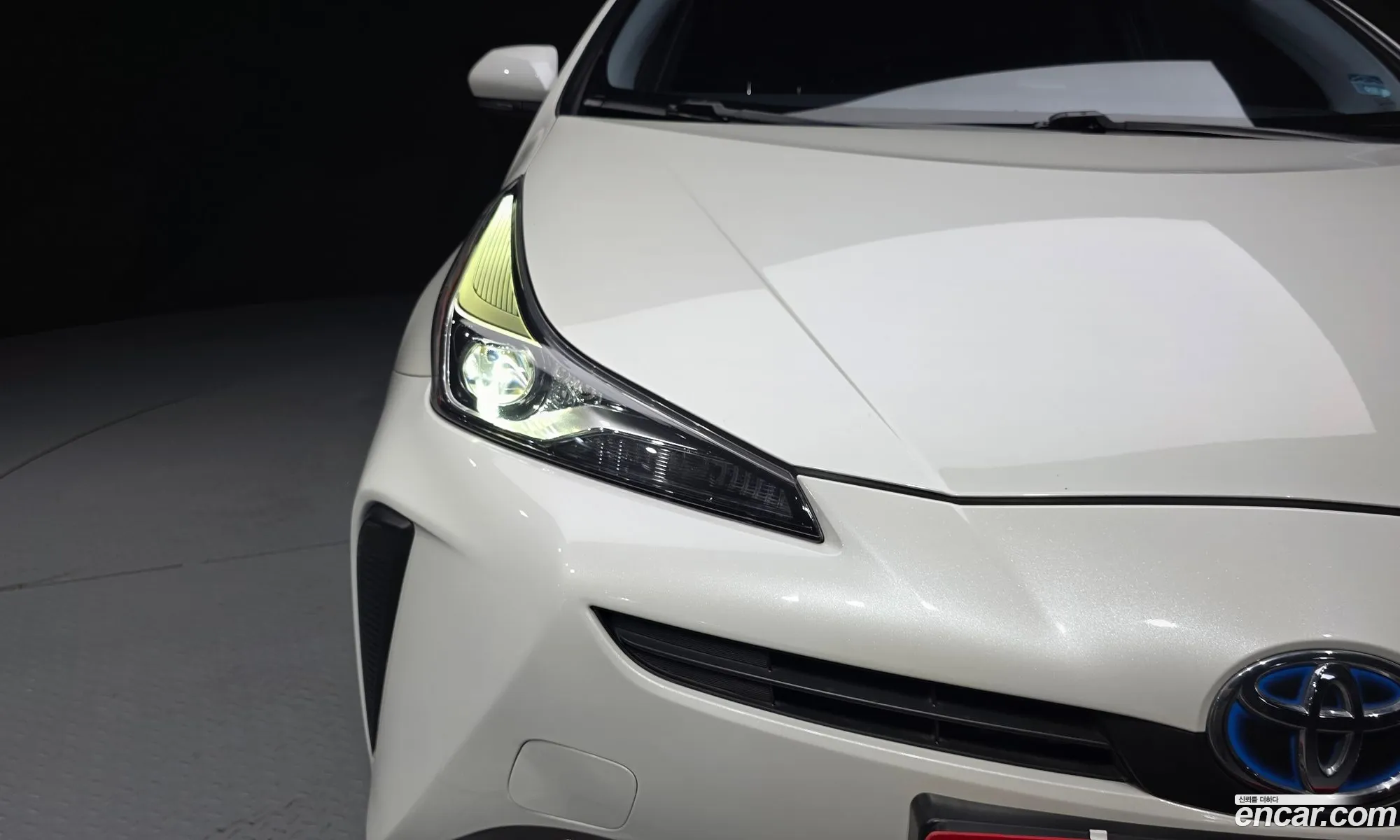 Toyota Prius 2019 JTDKARFU0K3100511 — 3