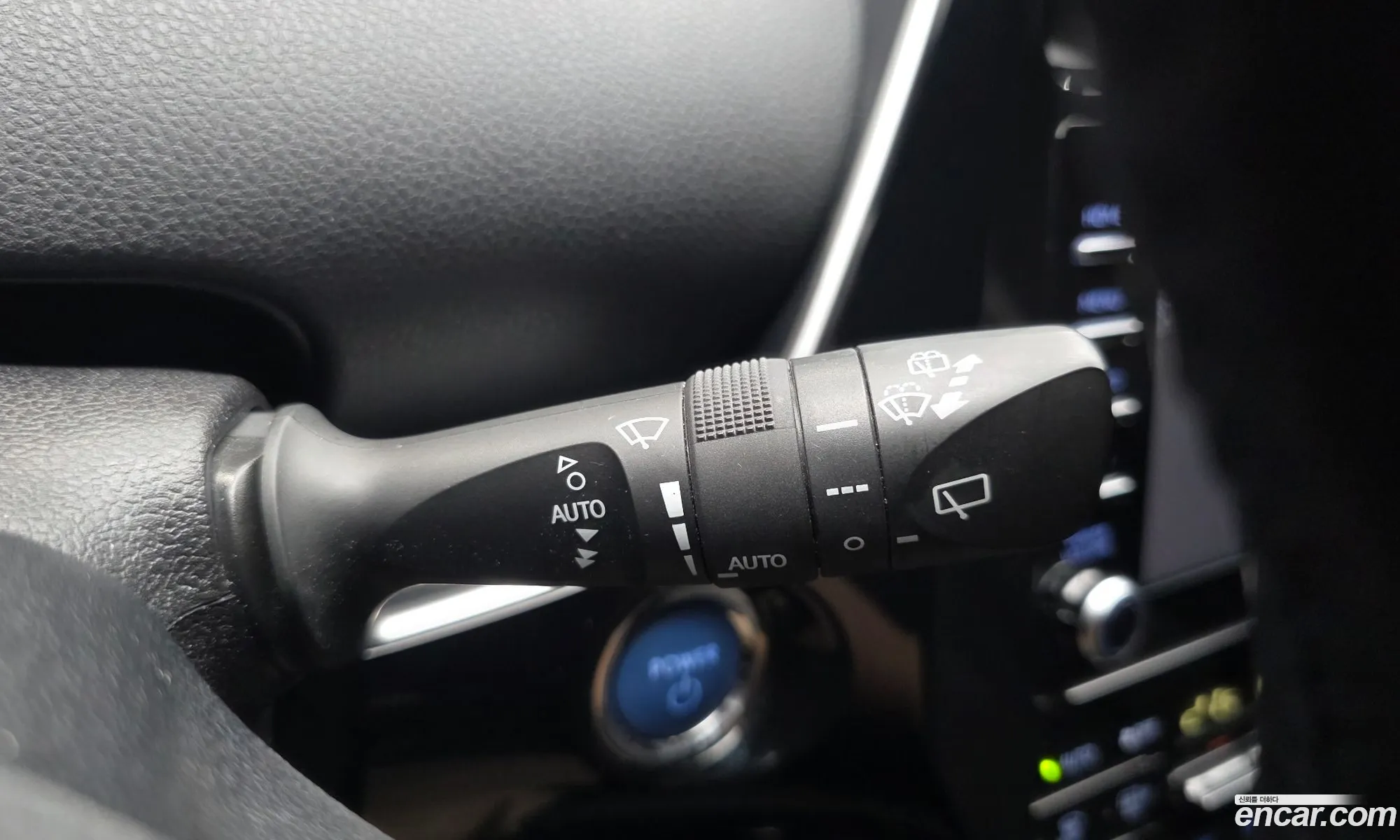 Toyota Prius 2019 JTDKARFU0K3100511 — 18