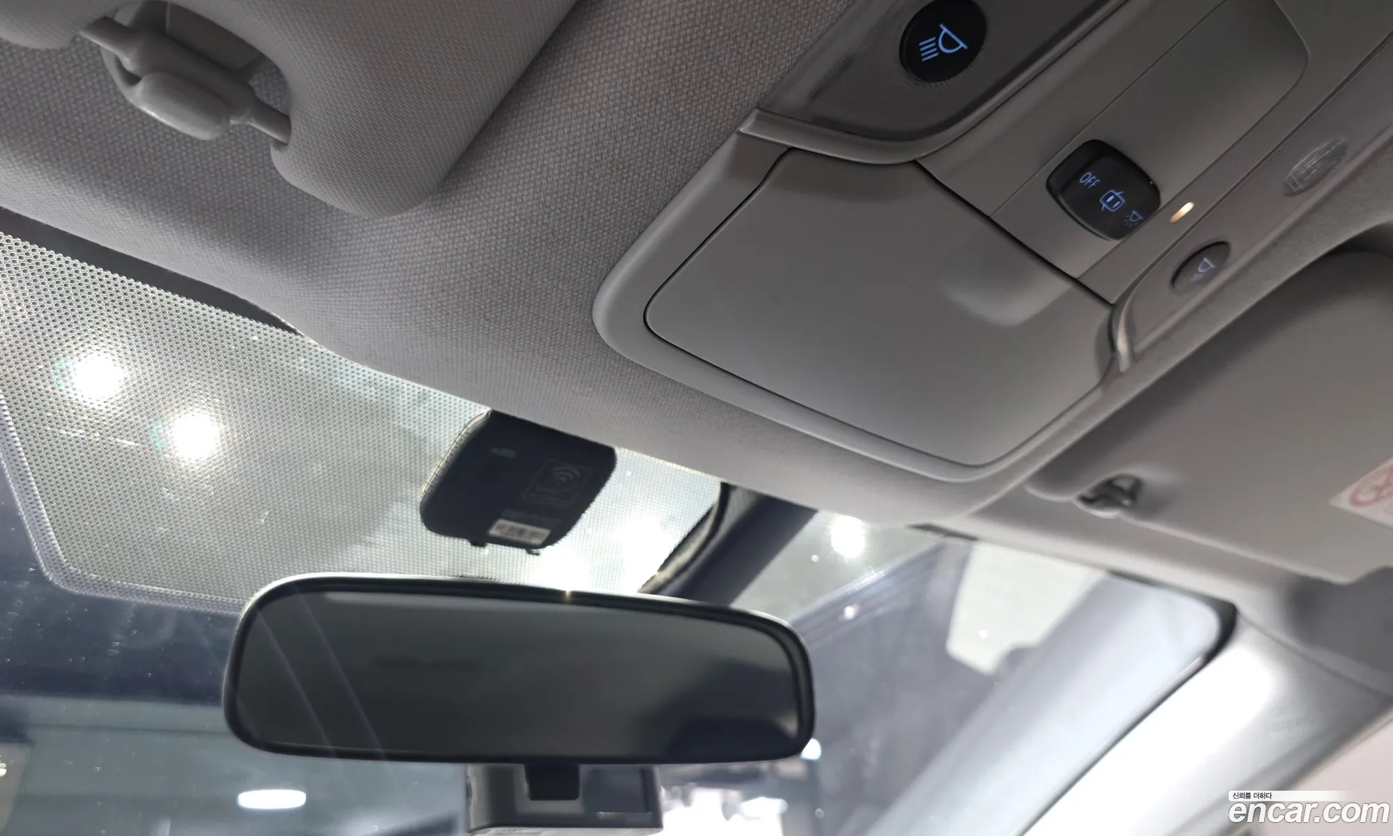Toyota Prius 2019 JTDKARFU0K3100511 — 16