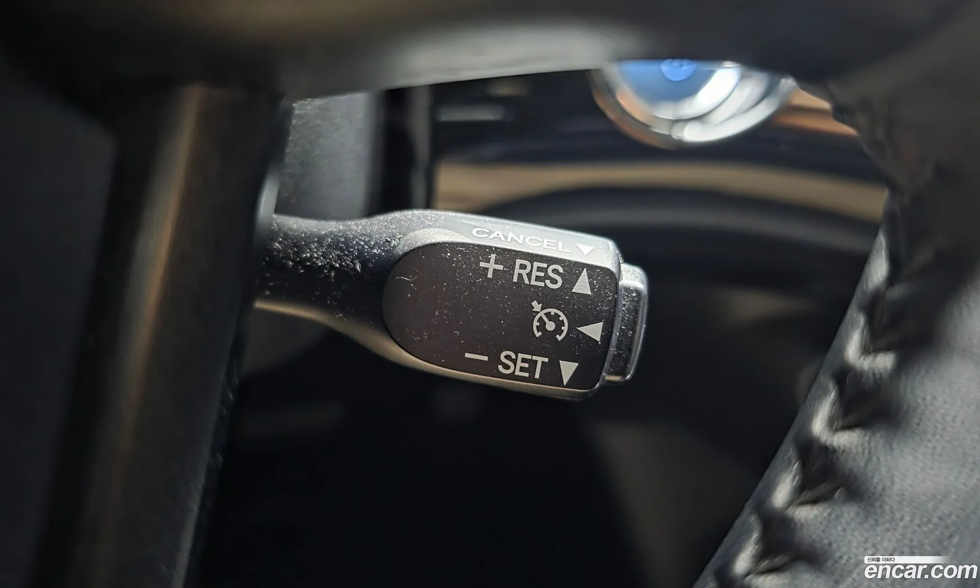 Toyota Prius 2019 JTDKARFU0K3100511 — 17