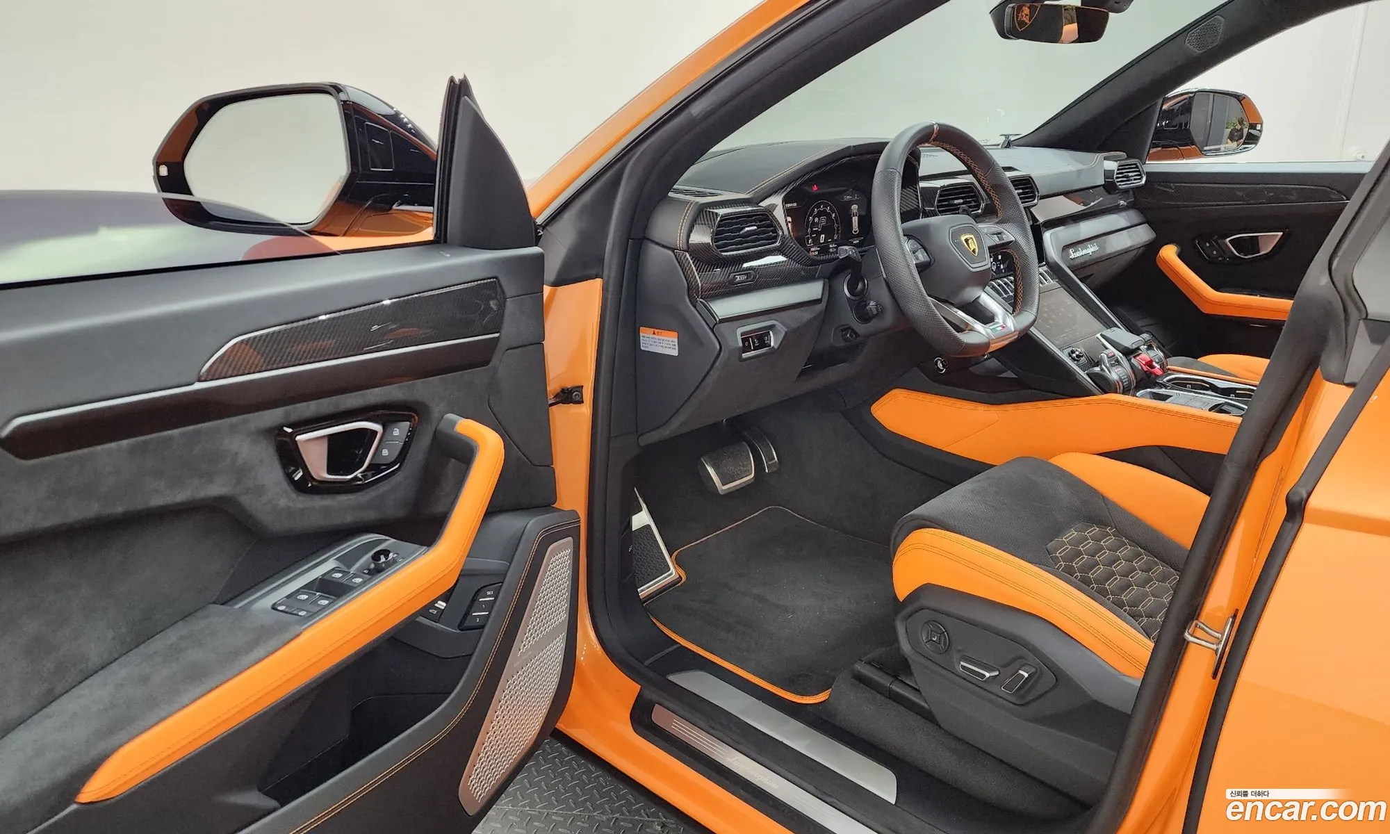 Lamborghini Urus 2022 — 28