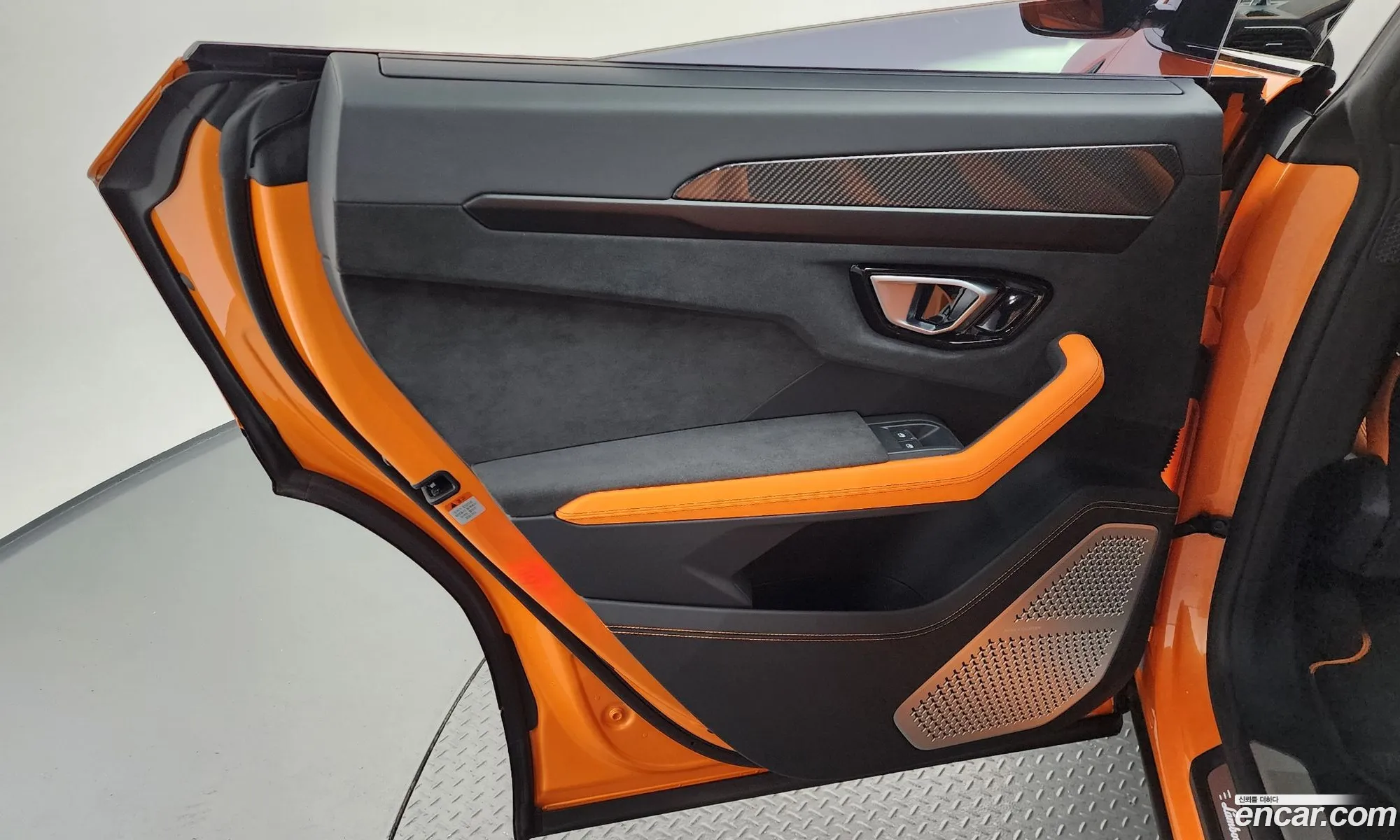 Lamborghini Urus 2022 — 26