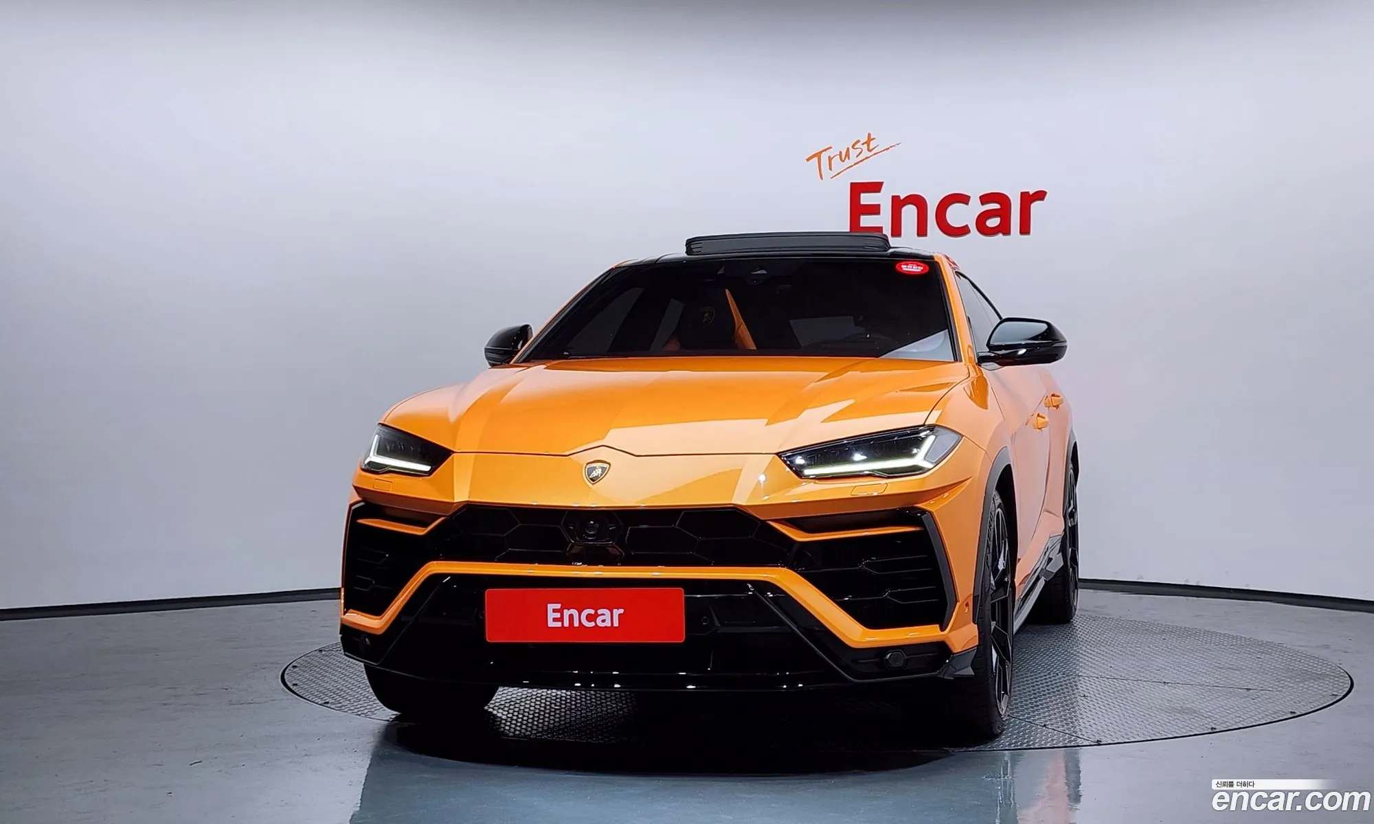 Lamborghini Urus 2022 — 3