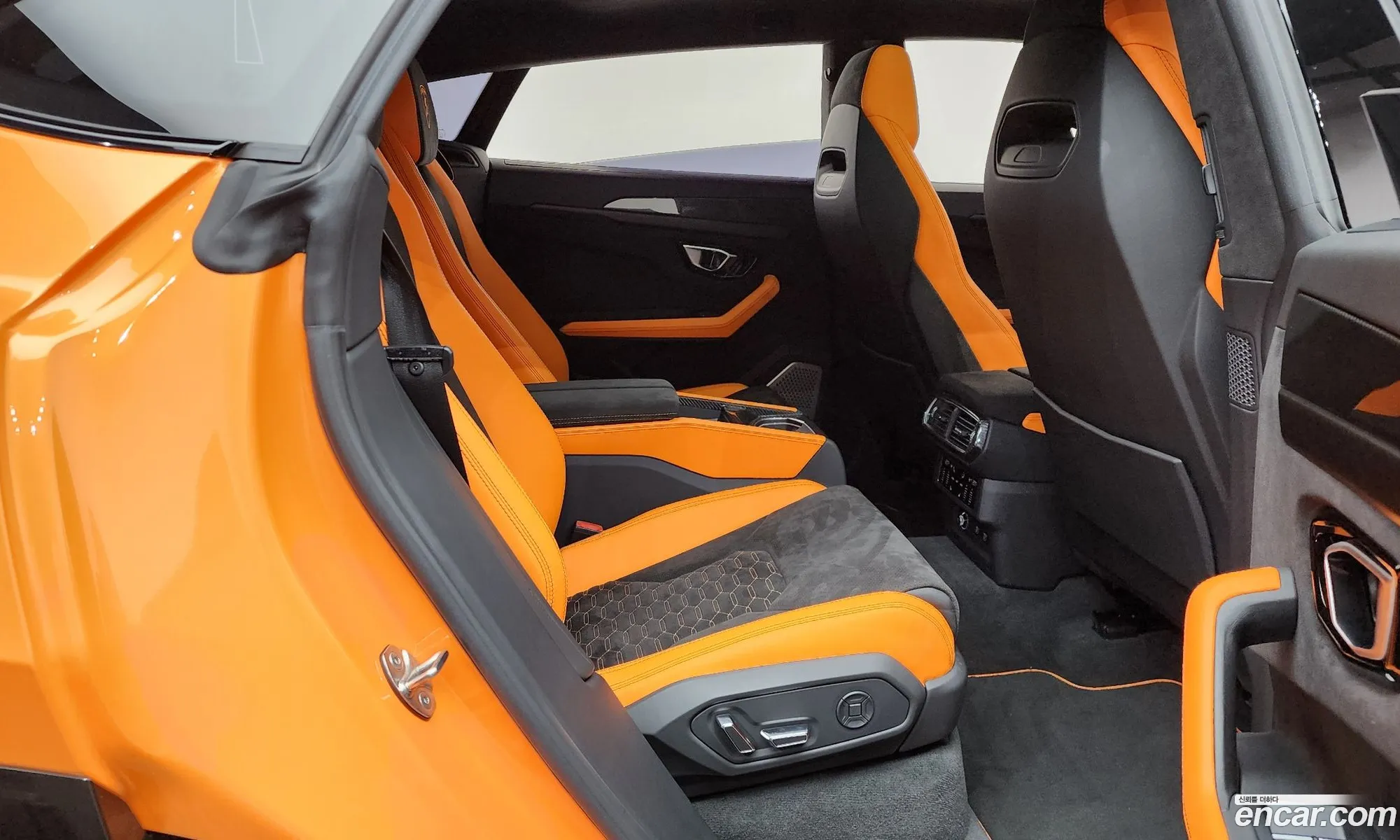 Lamborghini Urus 2022 — 10