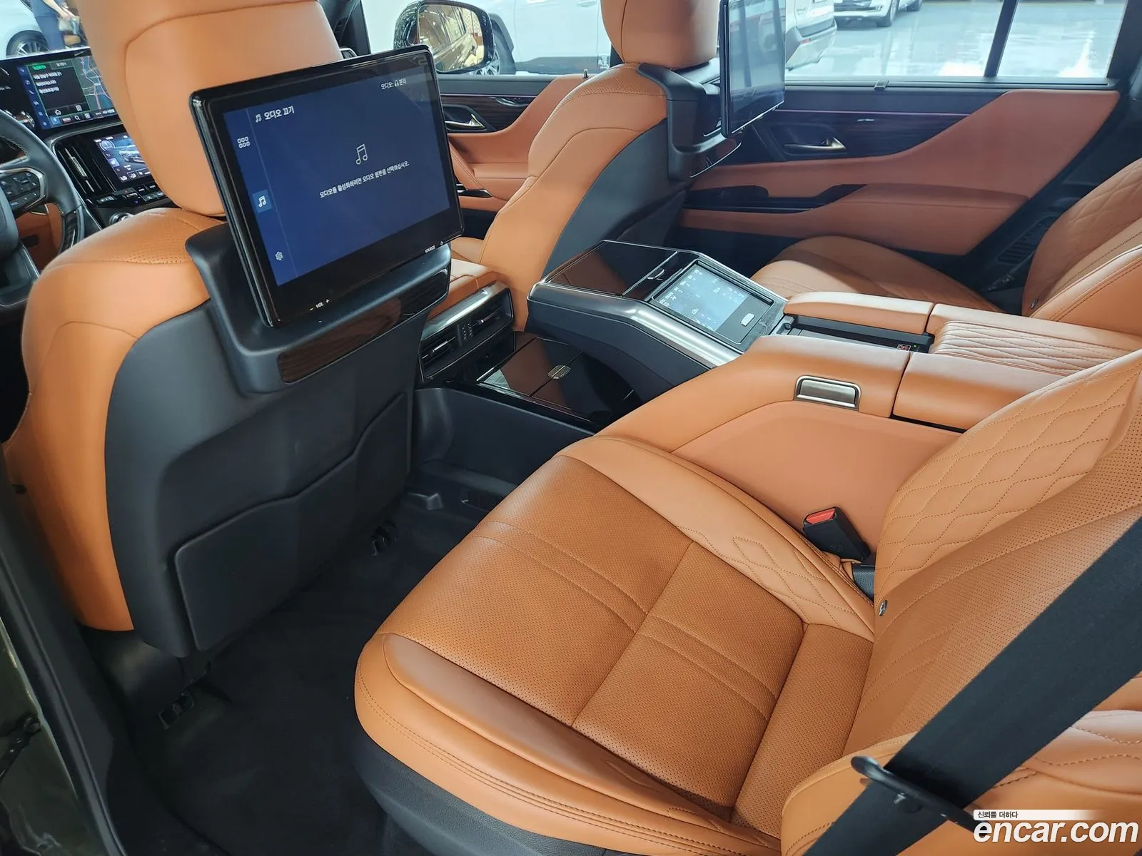 Lexus LX 2025 — 16