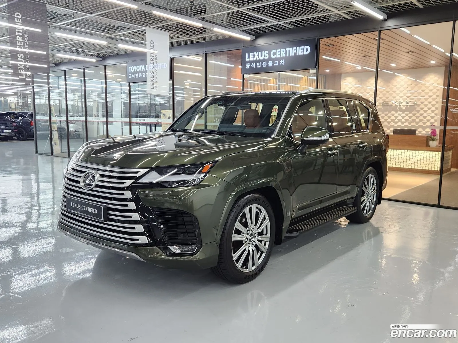 Lexus LX 2025 — 18
