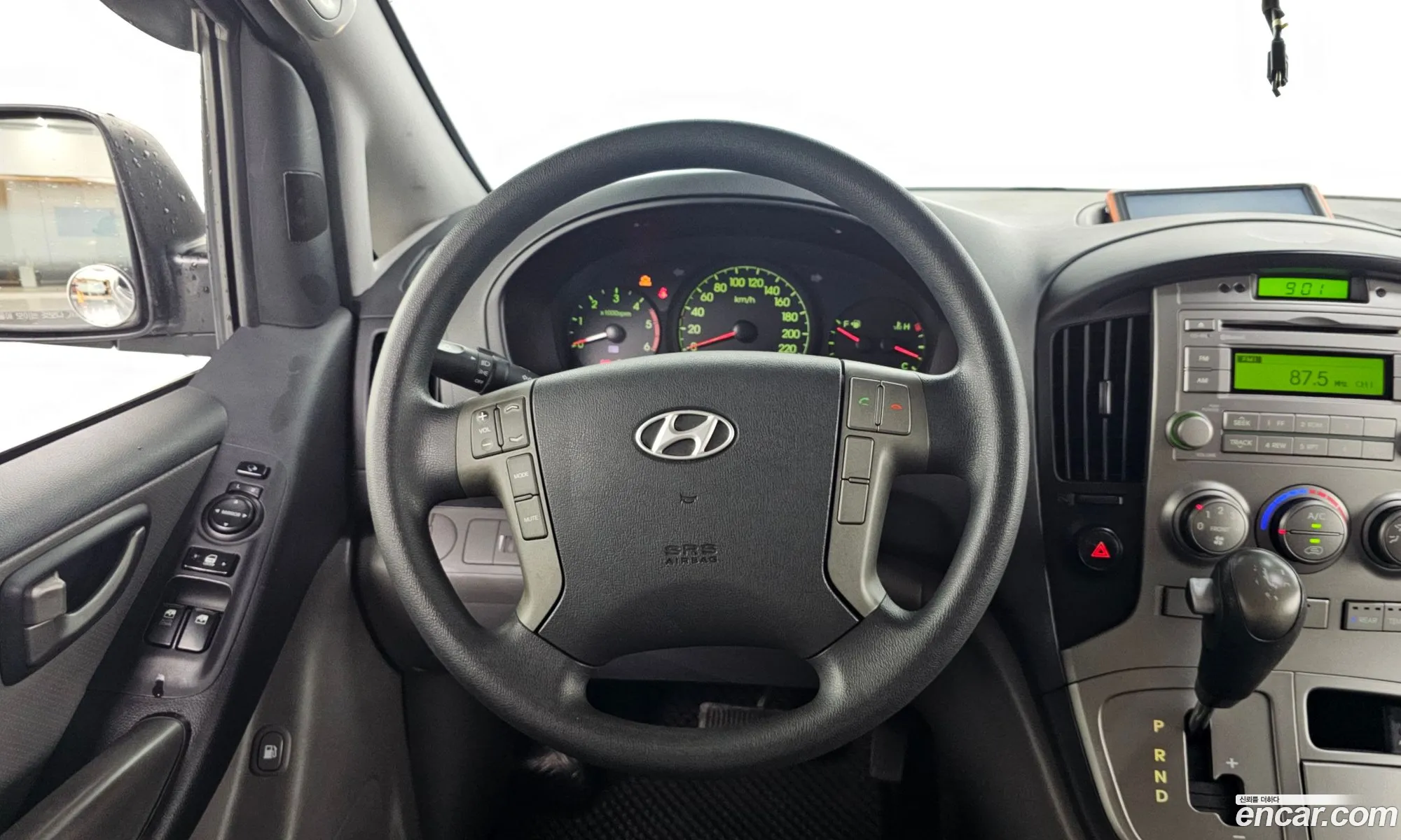 Hyundai Grand Starex 2012 — 2