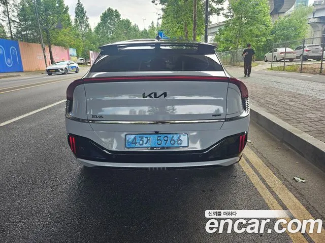 Kia EV6 2022 — 3
