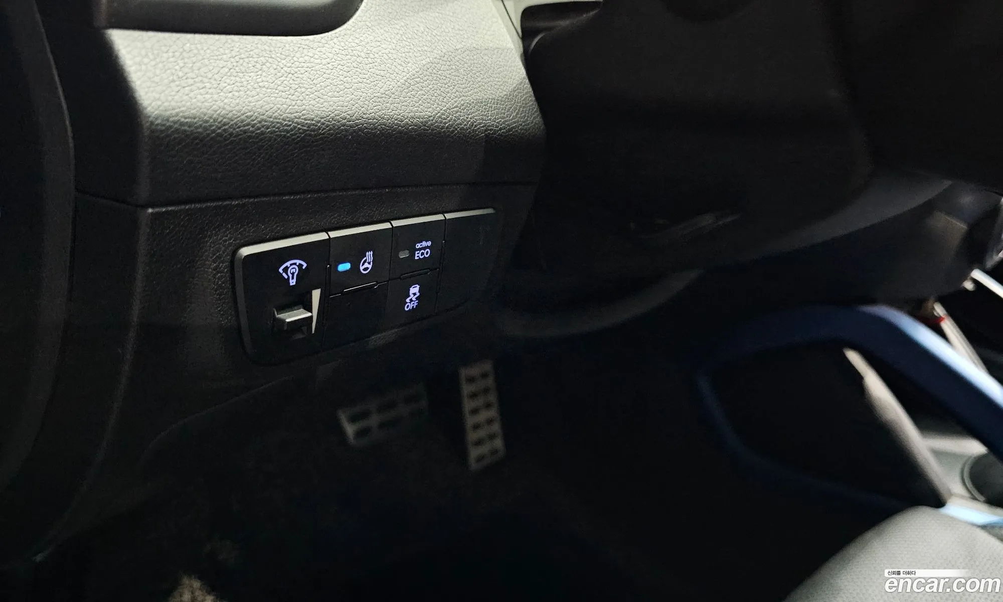 Hyundai Veloster 2016 — 17