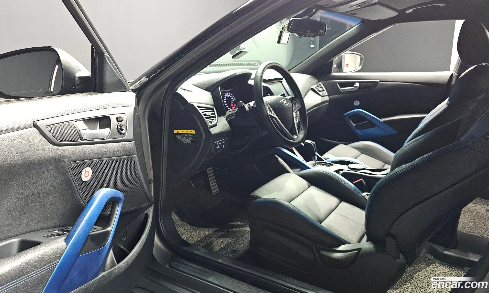 Hyundai Veloster 2016 — 10