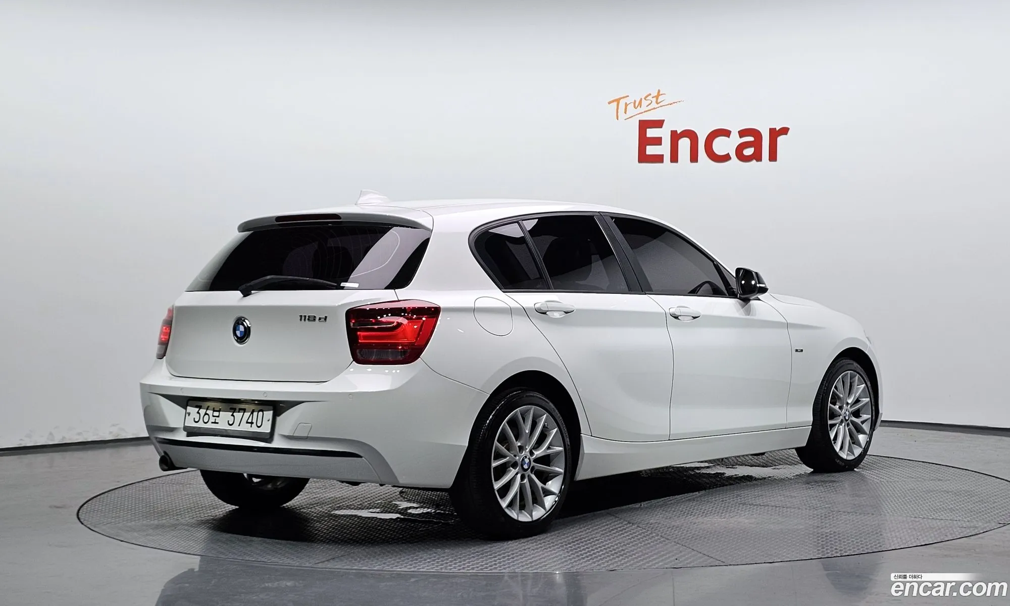 BMW 1 Series 2015 WBA1C1106FJ839117 — 18