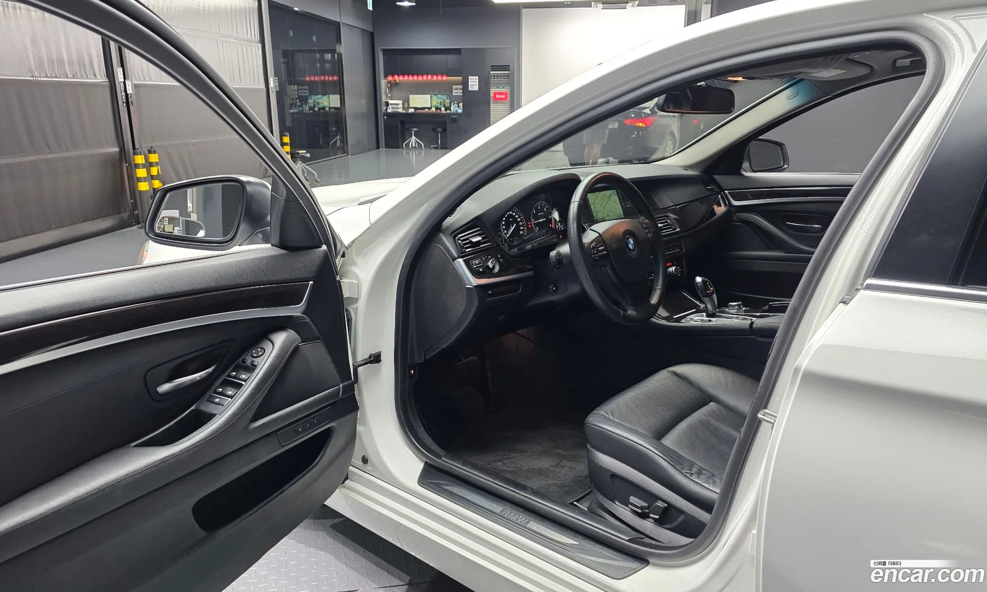 BMW 5 Series 2012 — 15