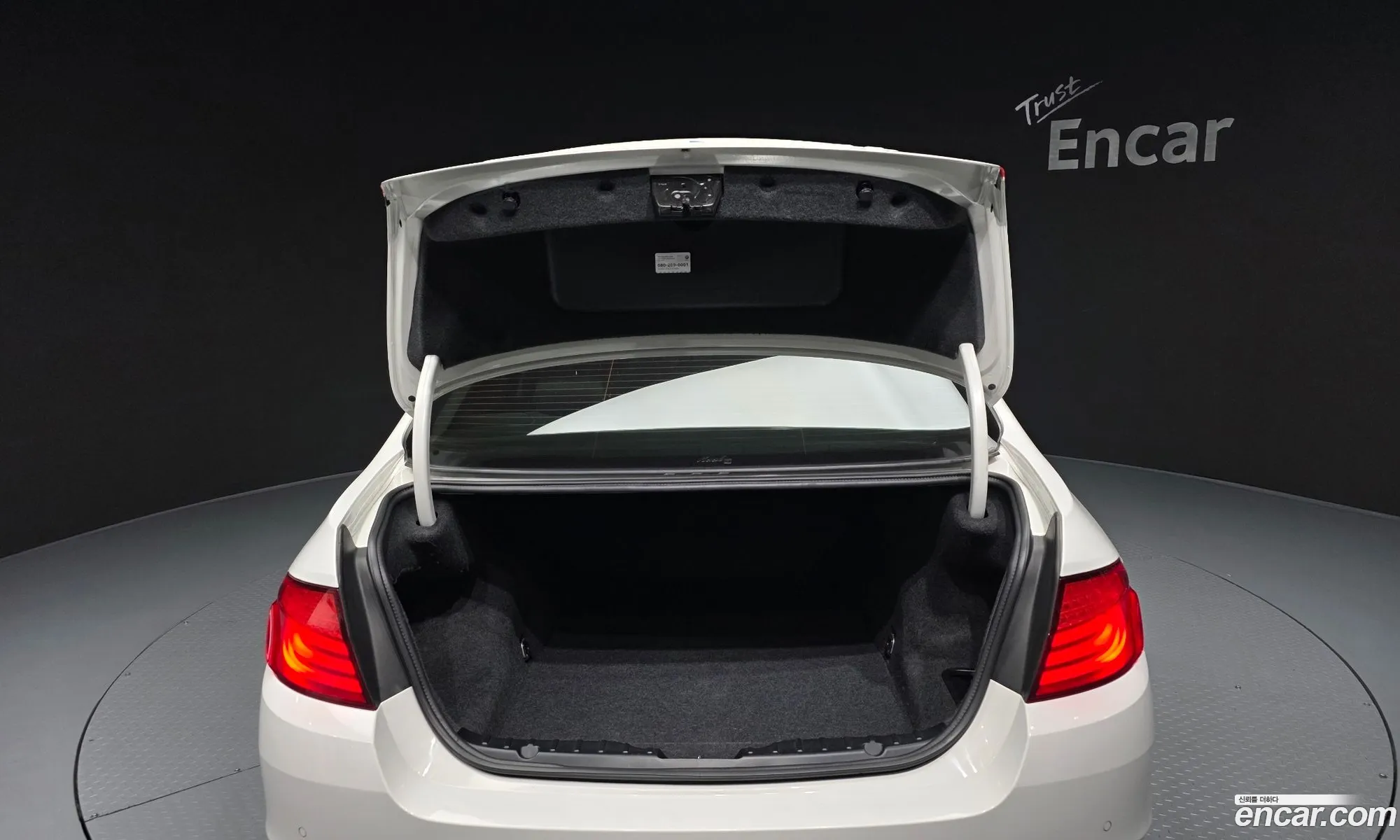 BMW 5 Series 2012 — 6