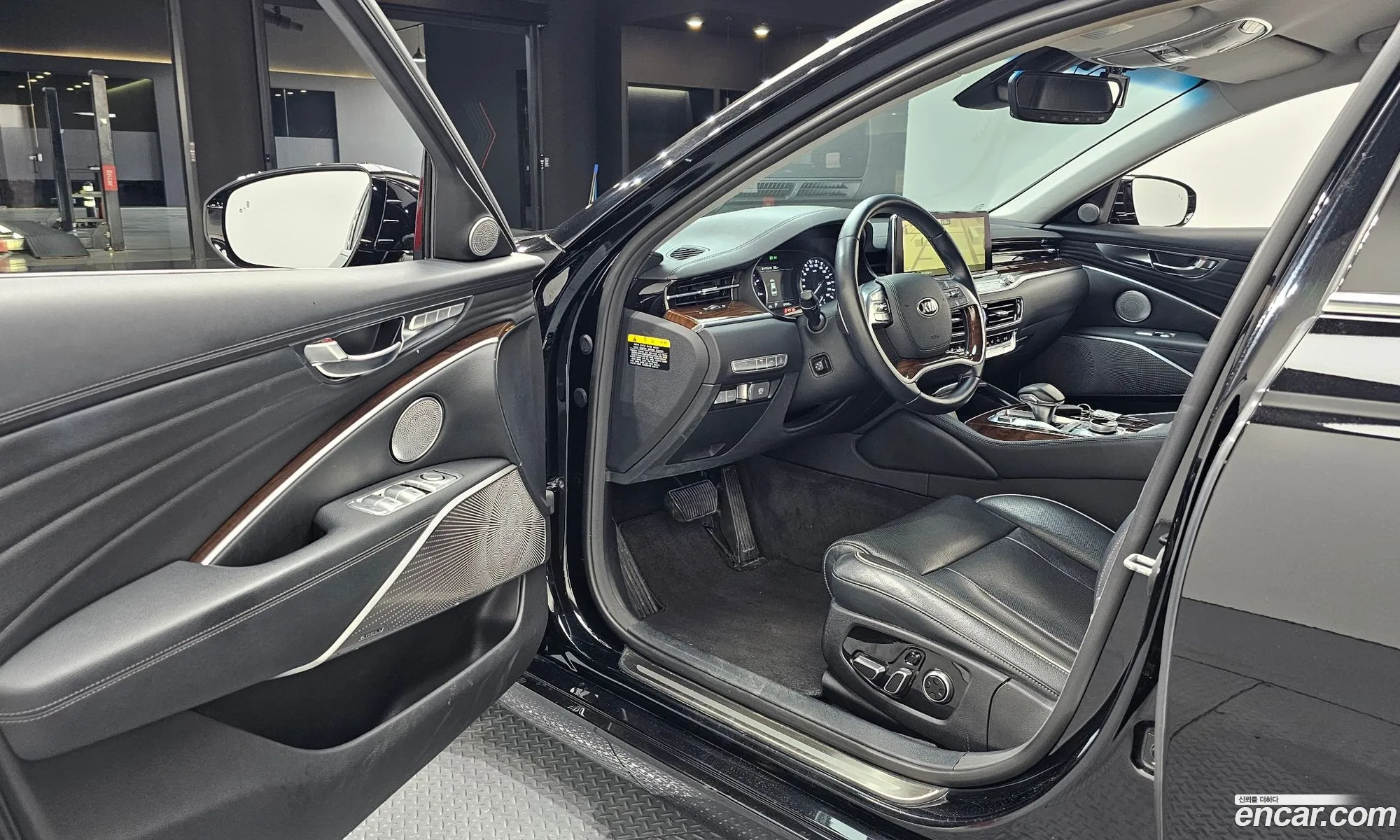 Kia The K9 2020 — 32