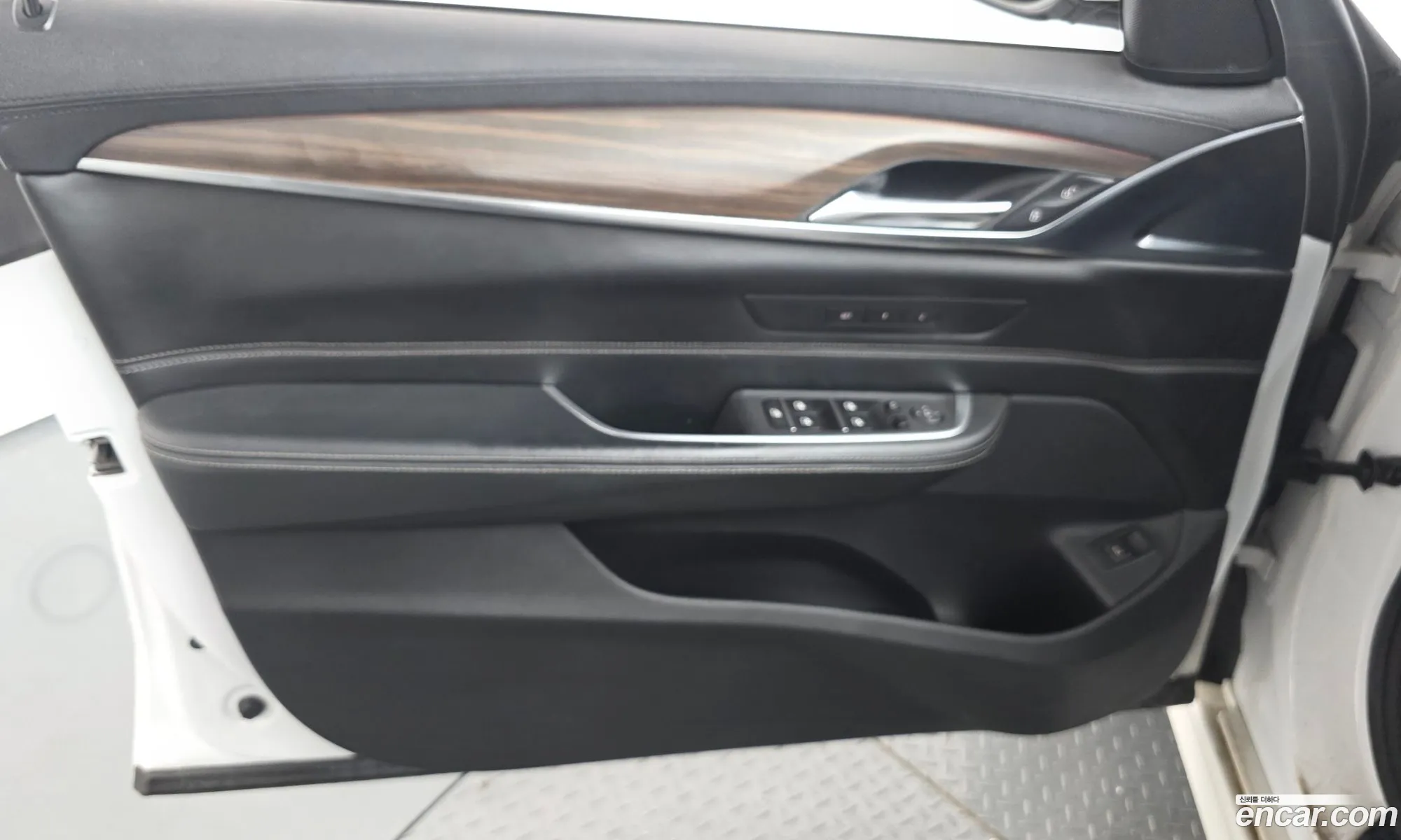 BMW 6 Series GT 2018 WBAJW8104JBK91198 — 16