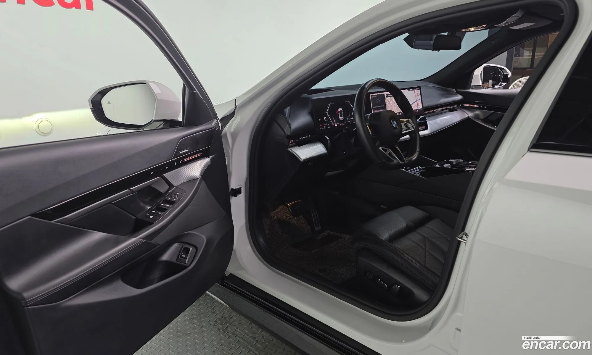 BMW 5 Series 2024 WBA51FL0XRCP76954 — 13