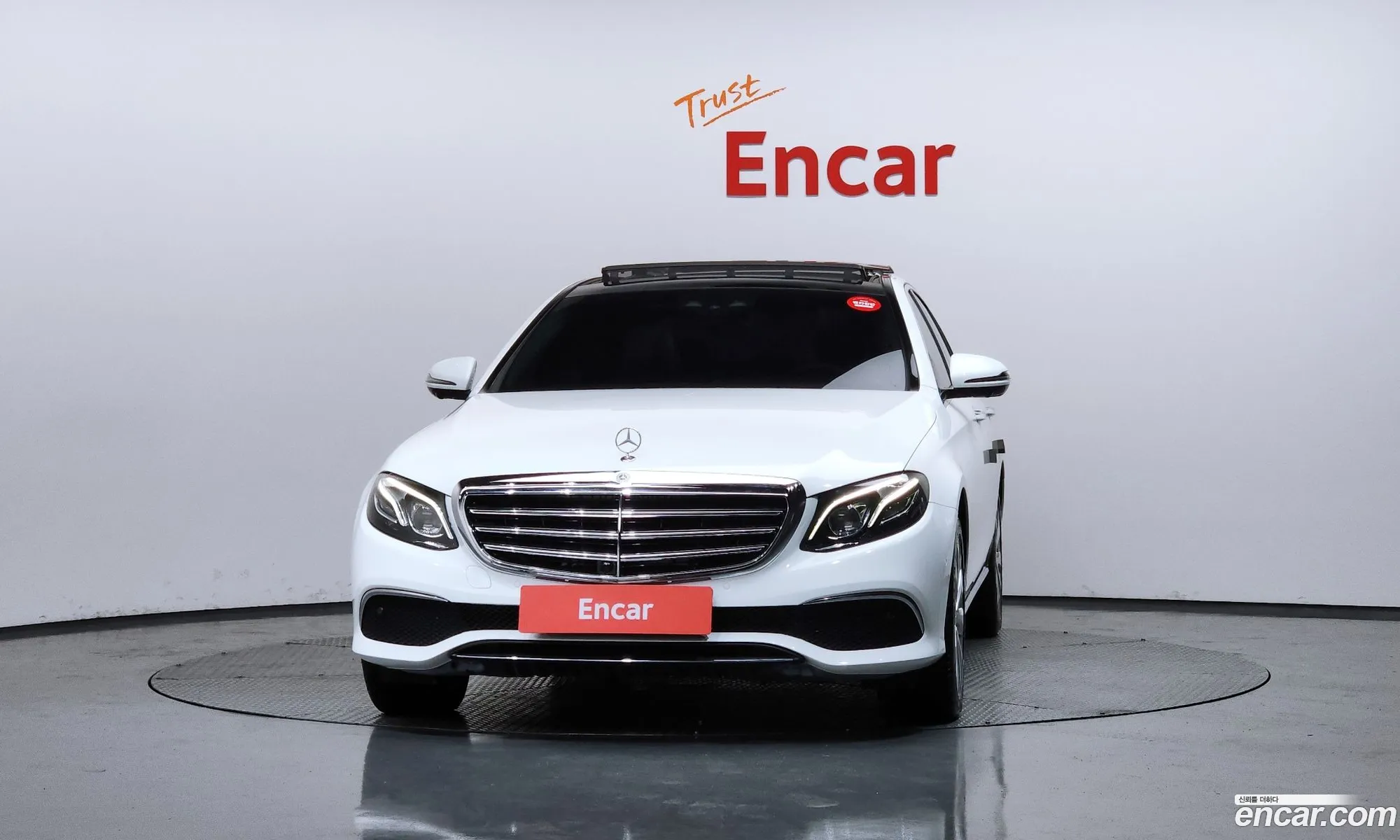 Mercedes-Benz E-Class W213 2019 WDDZF4JB0KA632545 — 30