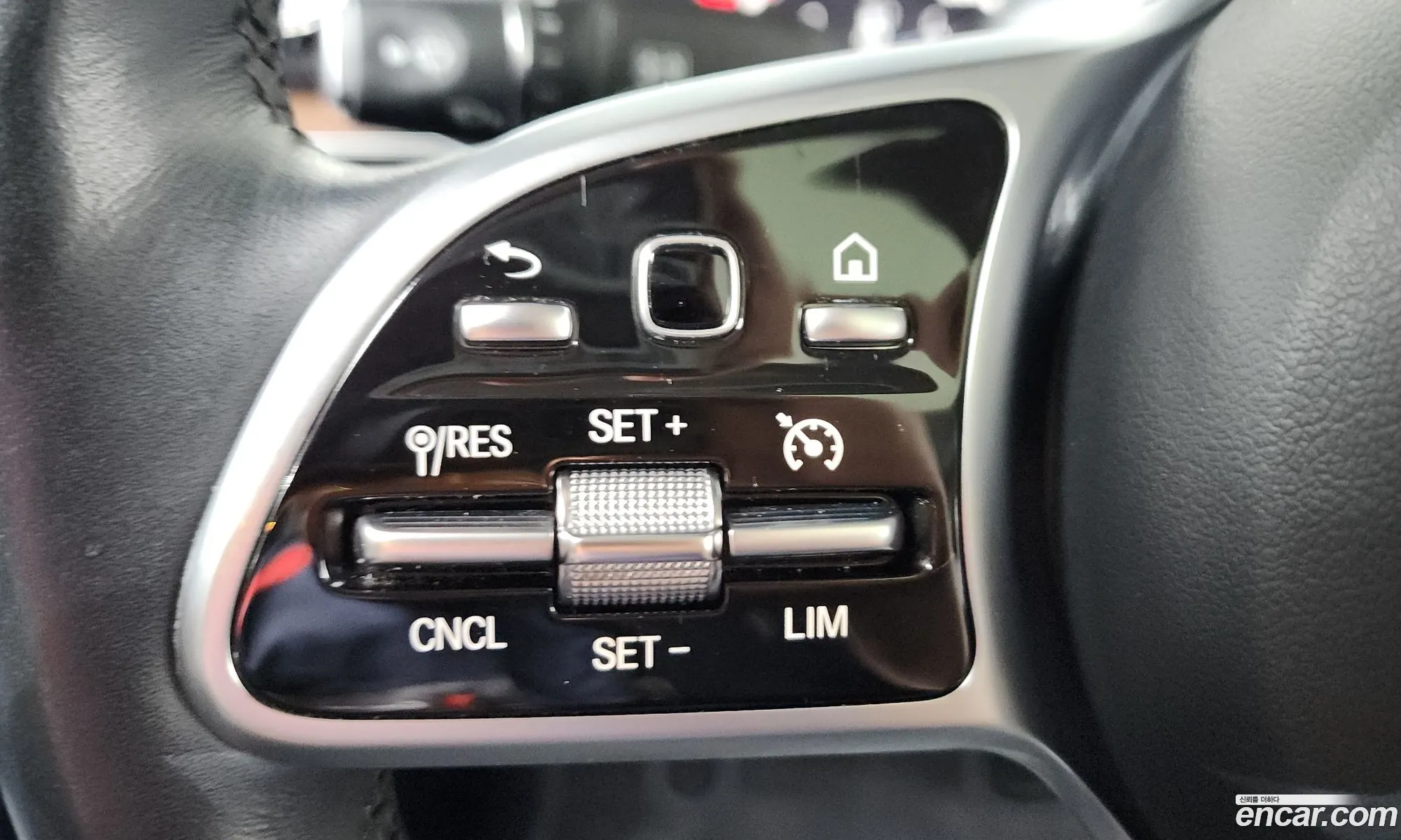 Mercedes-Benz E-Class W213 2019 WDDZF4JB0KA632545 — 22