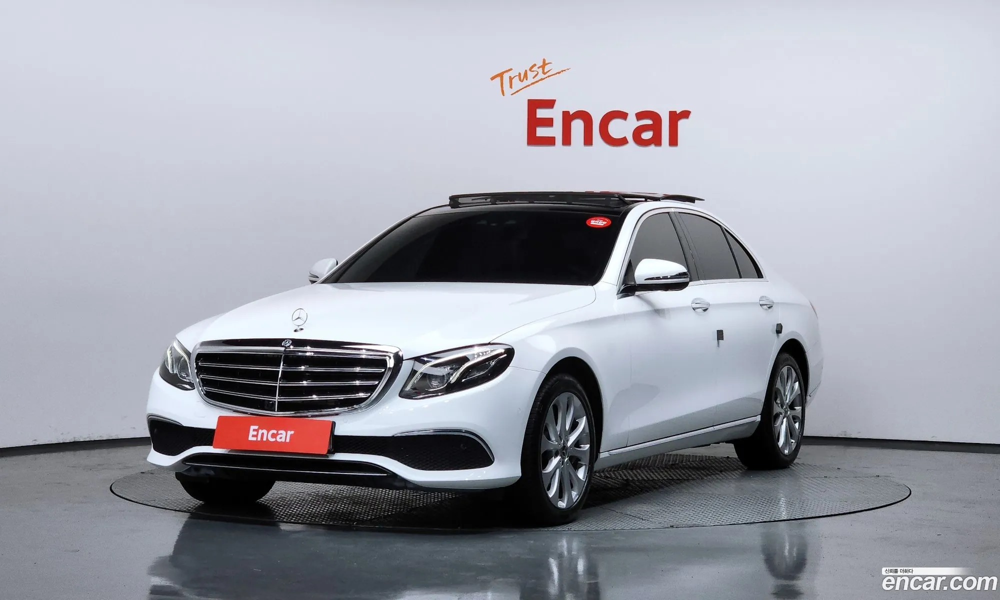 Mercedes-Benz E-Class W213 2019 WDDZF4JB0KA632545 — 25