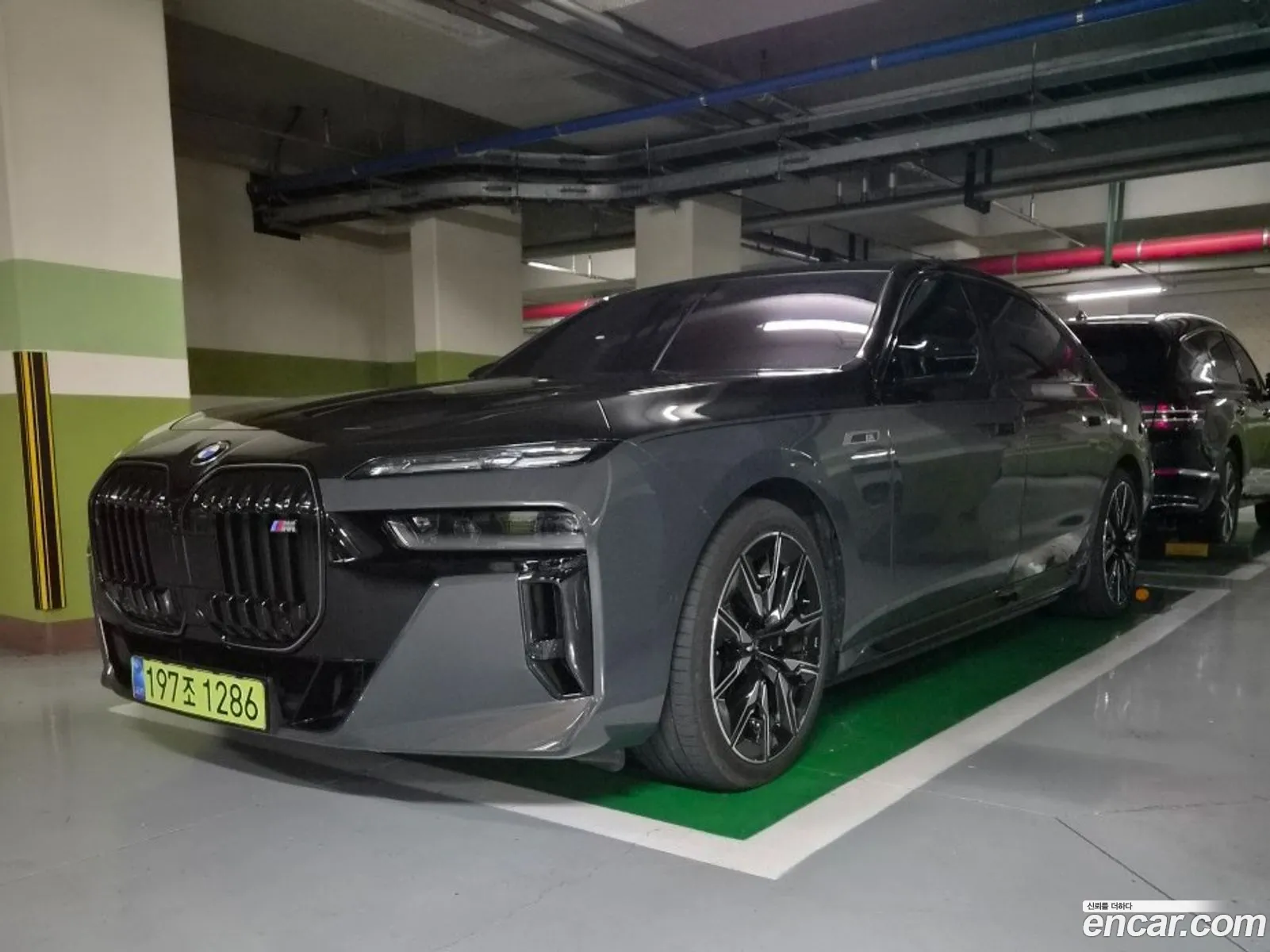 BMW i7 2025 — 14