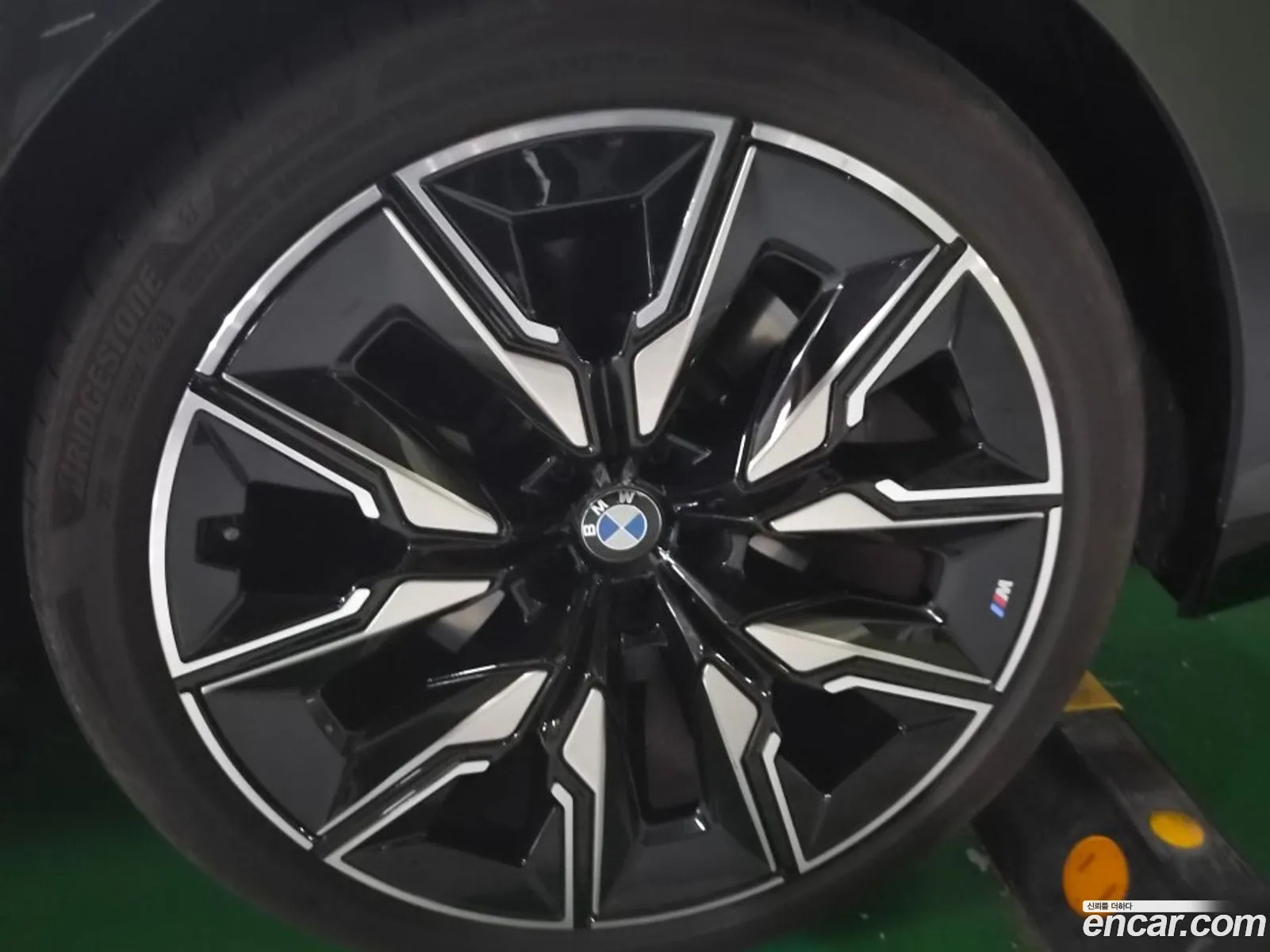 BMW i7 2025 — 6