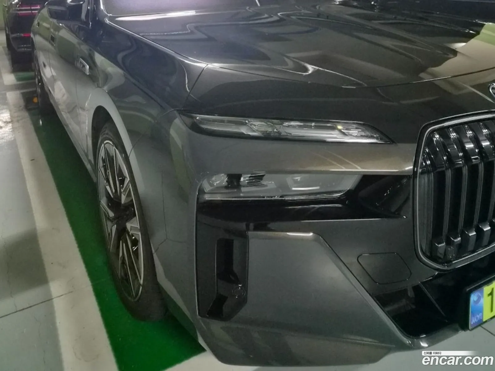 BMW i7 2025 — 17