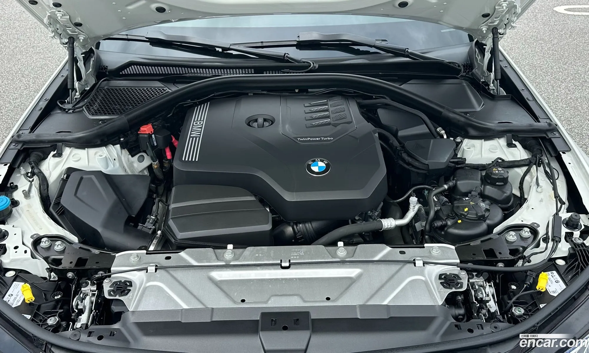 BMW 3 Series 2023 — 10