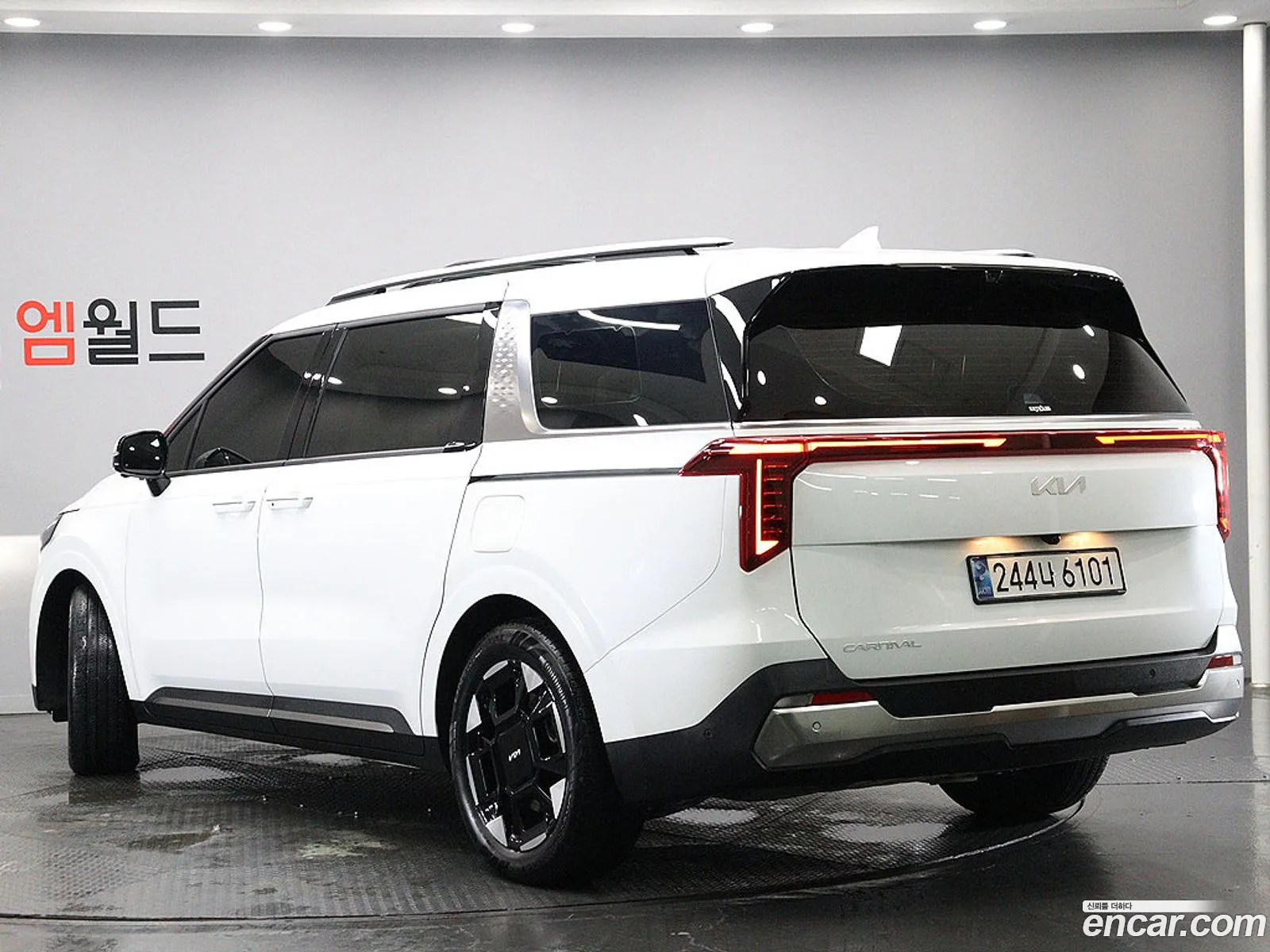 Kia Carnival 2024 — 4