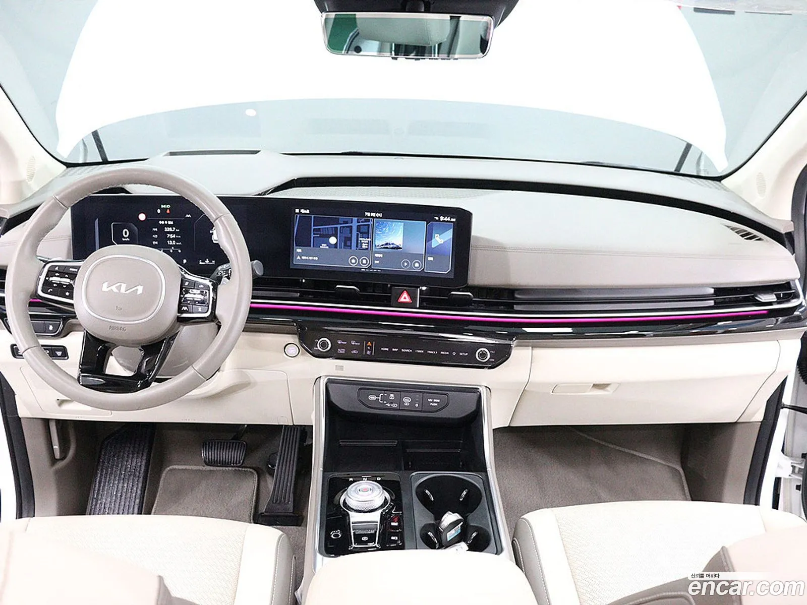 Kia Carnival 2024 — 10