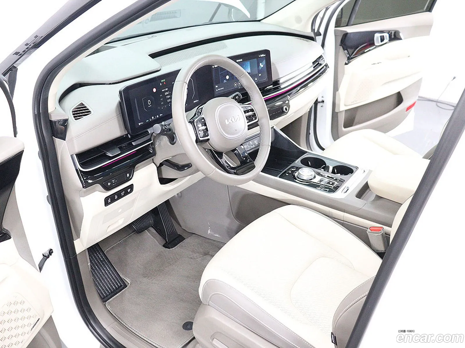 Kia Carnival 2024 — 9