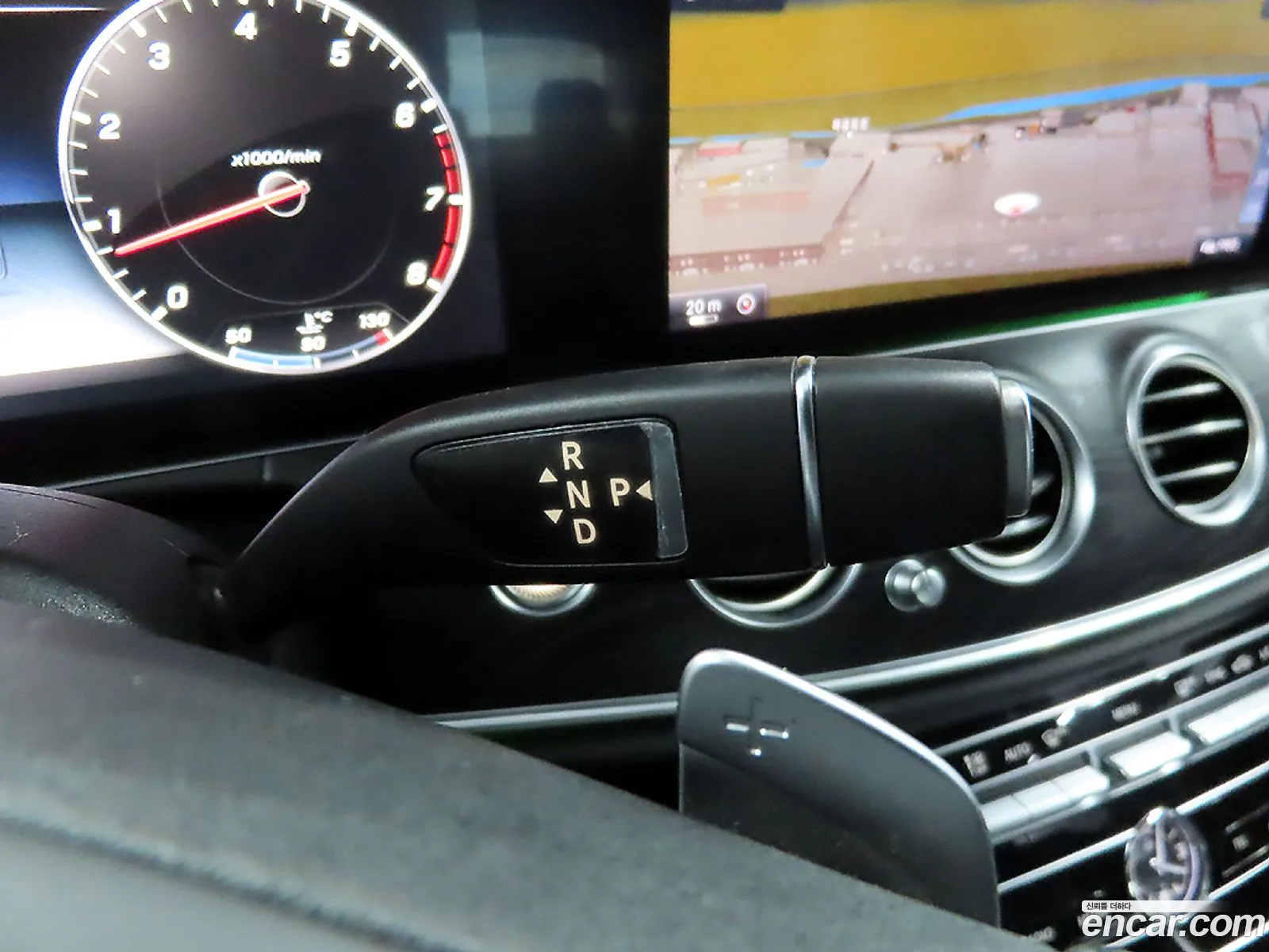 Mercedes-Benz E-Class W213 2016 — 11