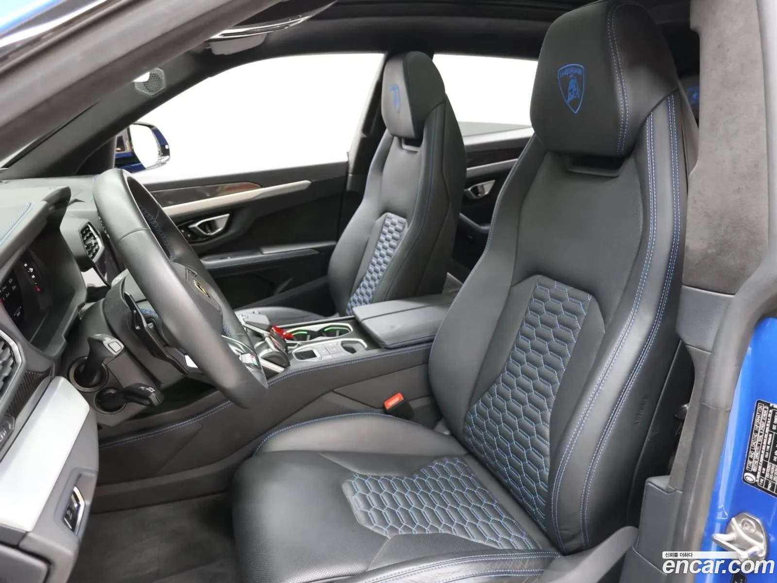 Lamborghini Urus 2019 — 16