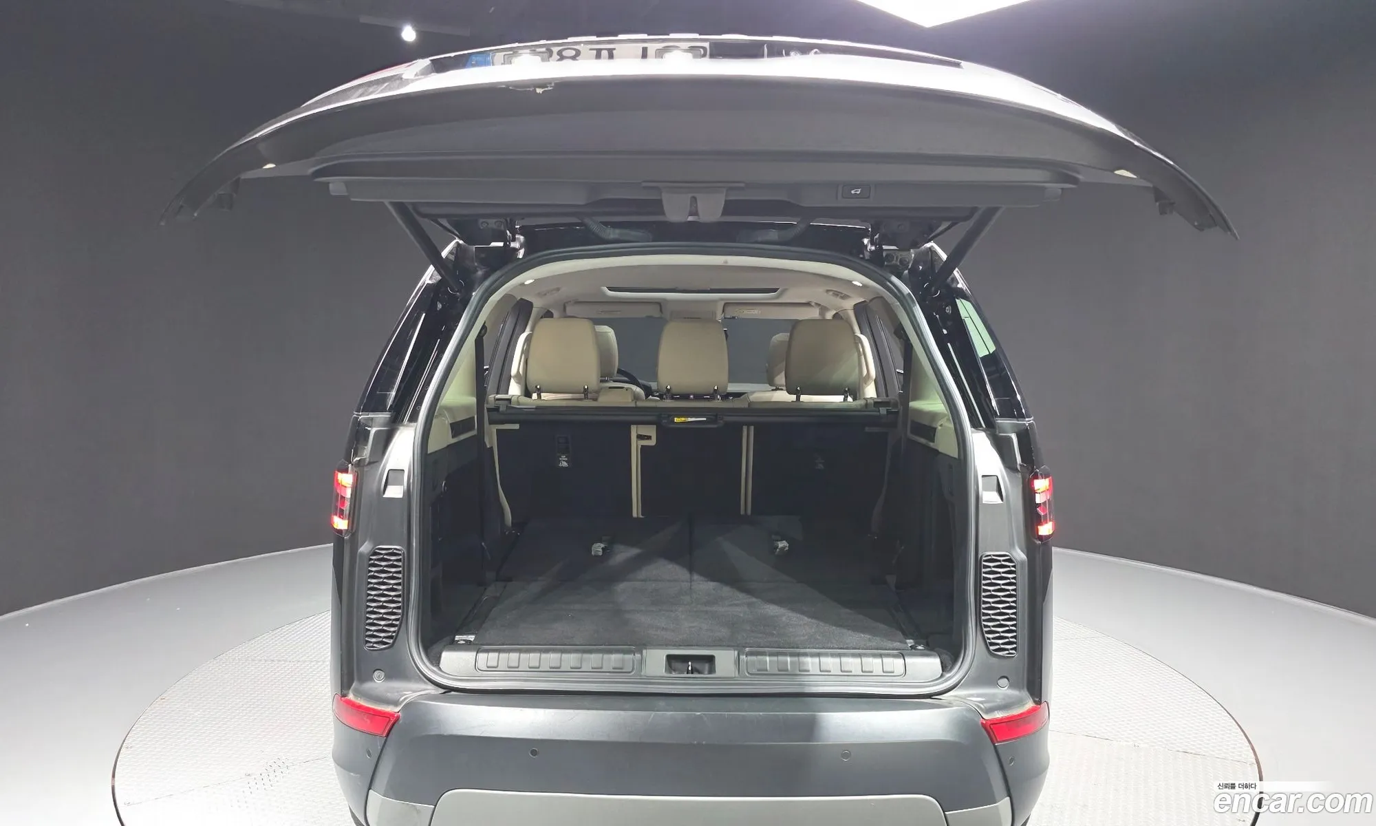 Land Rover Discovery 5 2018 SALRA2BNXJA058078 — 14