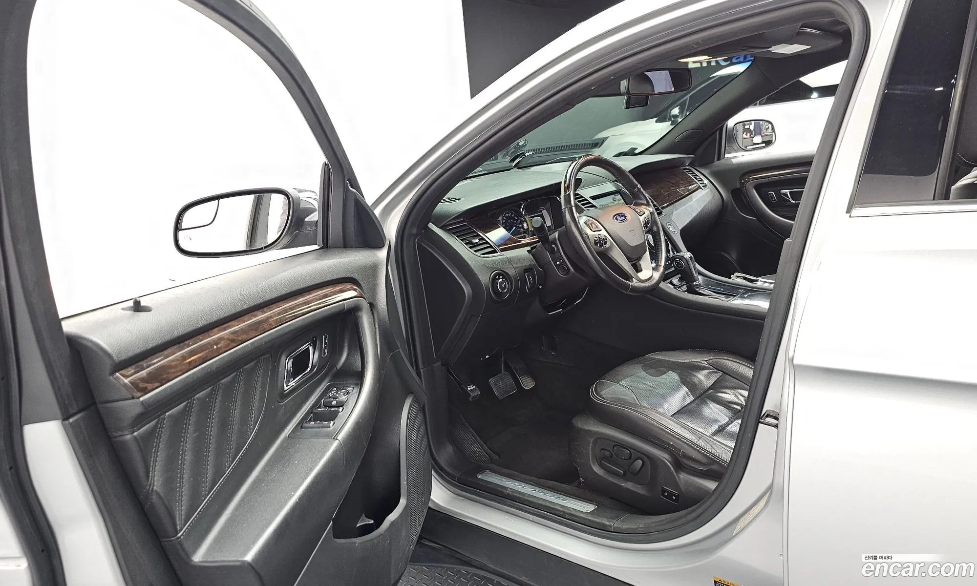 Ford Taurus 2014 1FAHP2F85EG177400 — 13