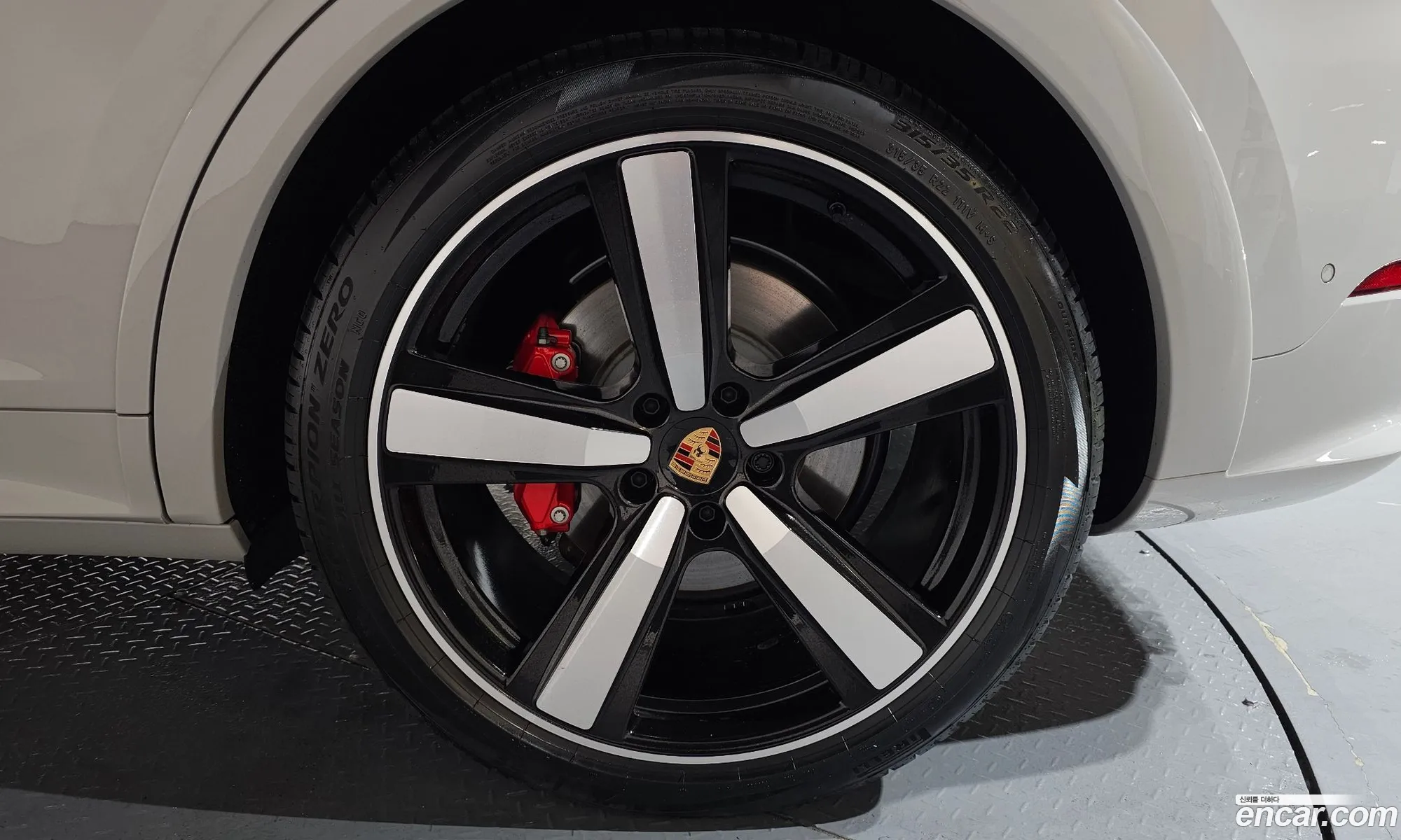 Porsche Cayenne 2025 WP1BN29Y4SDA70058 — 9