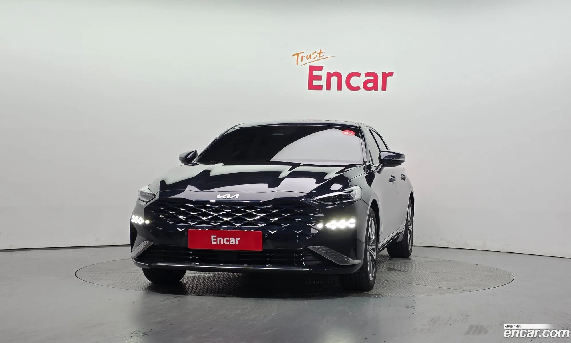 Kia K8 Hybrid 2023 — 4