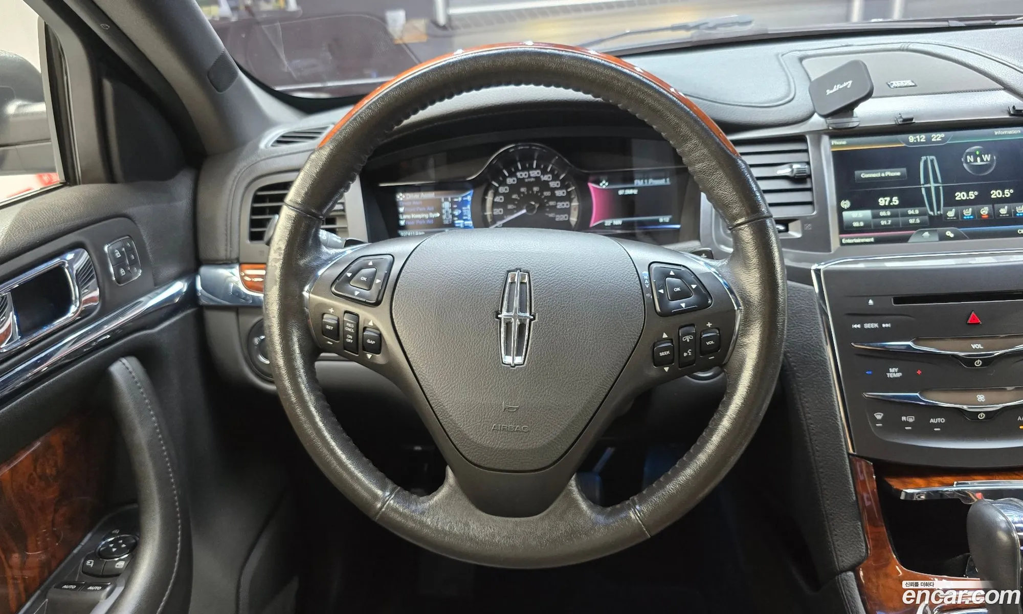Lincoln MKS 2014 1LNHL9DK7EG609056 — 4