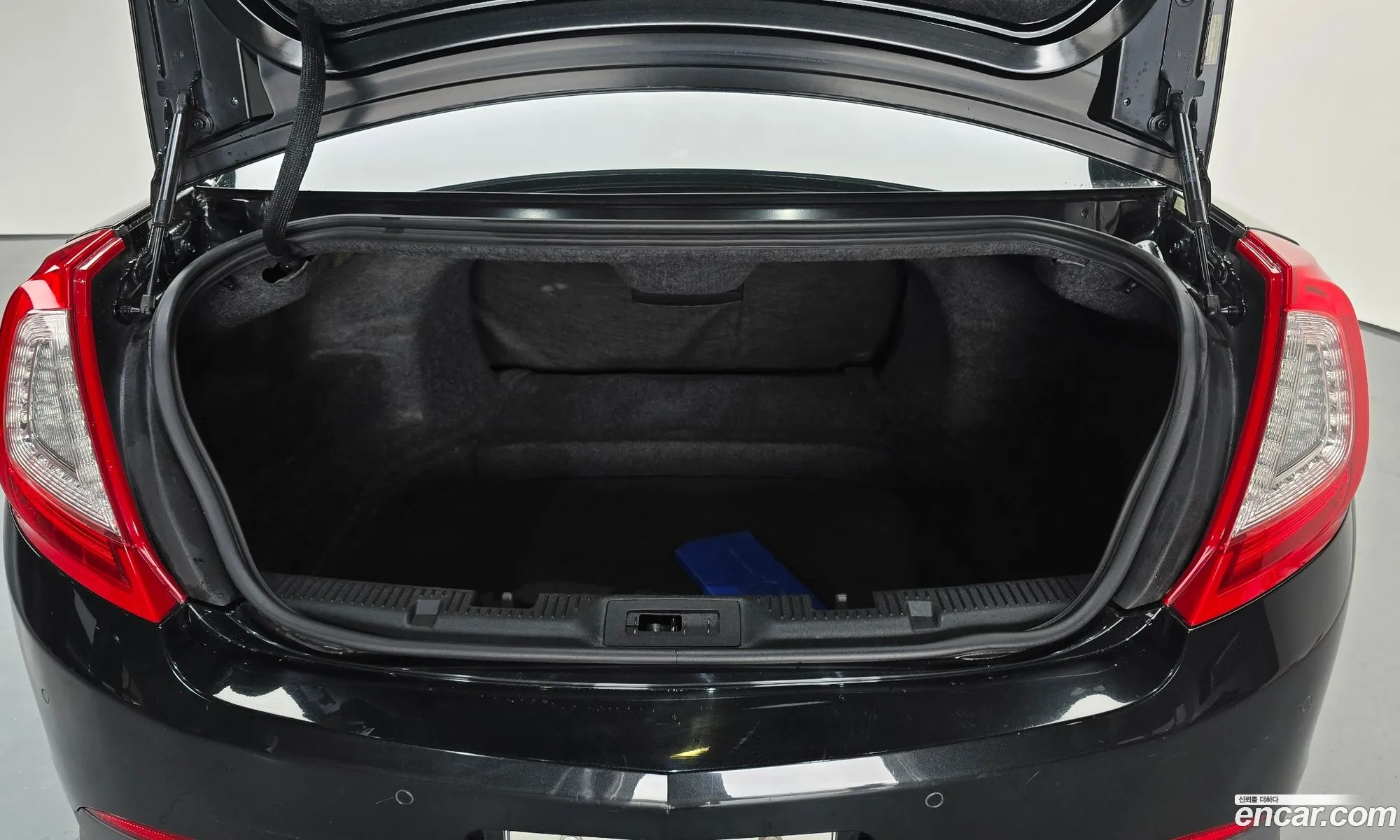Lincoln MKS 2014 1LNHL9DK7EG609056 — 6