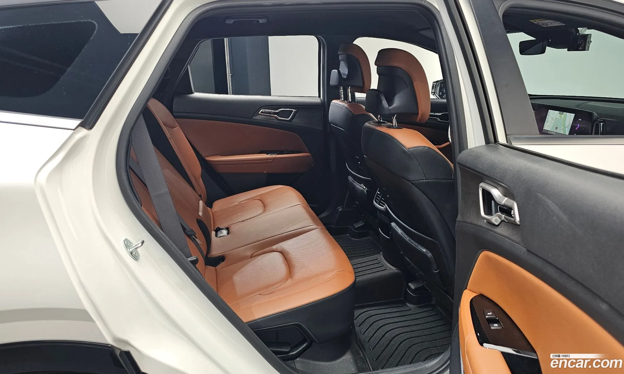 Kia Sportage Hybrid 2023 — 11