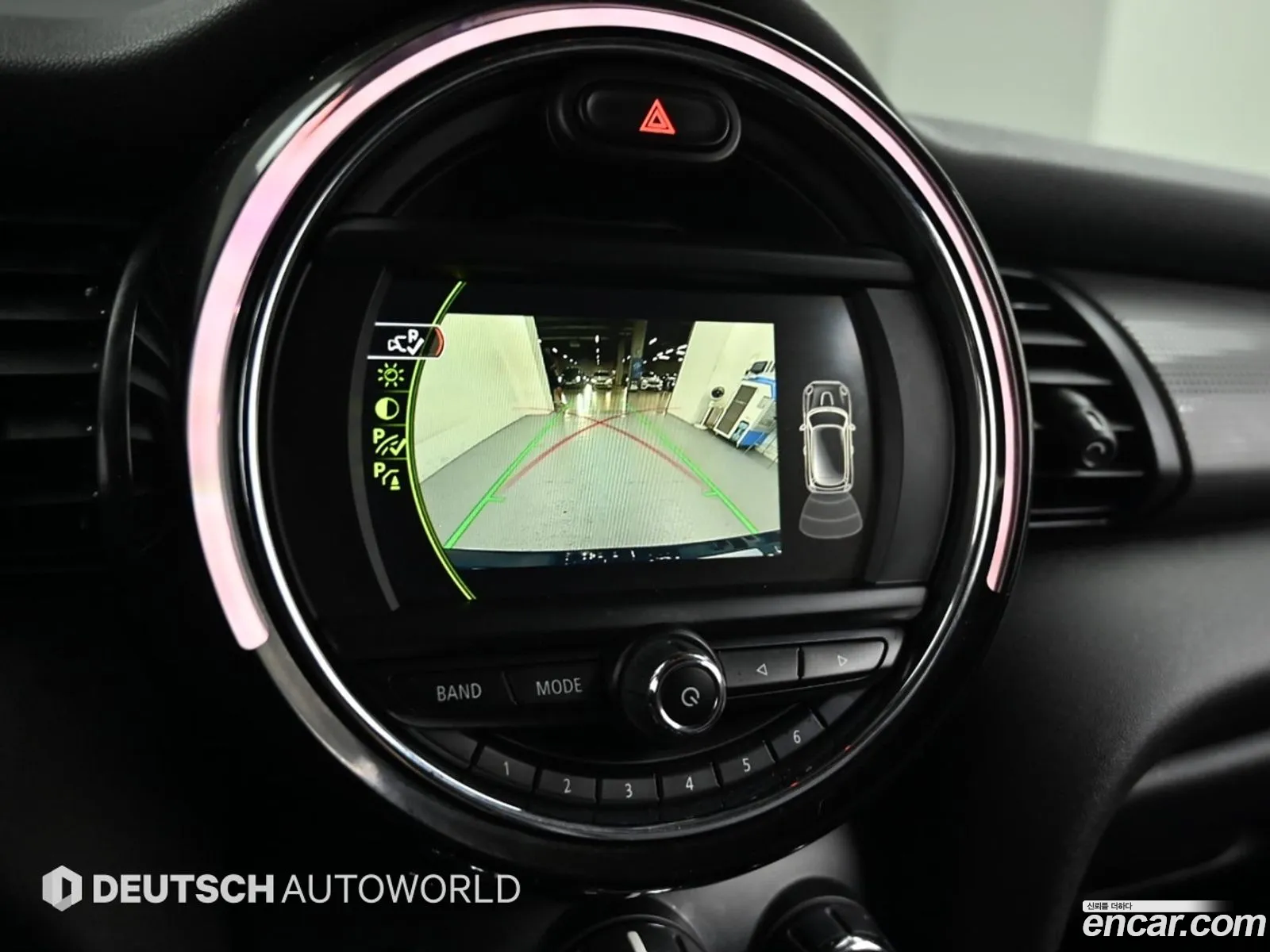 Mini Cooper D 2018 — 17