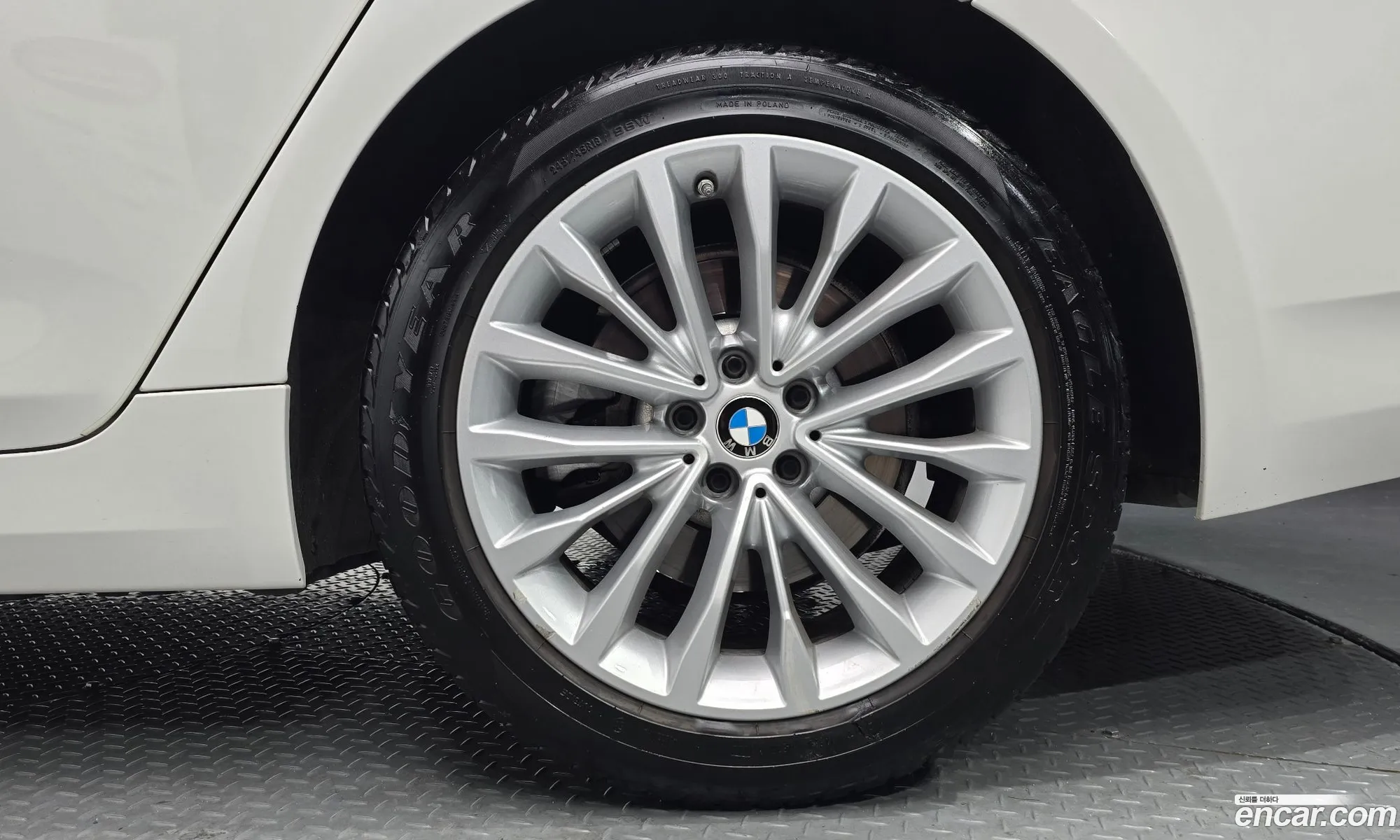 BMW 5 Series 2022 WBA71BH09NCK27766 — 3
