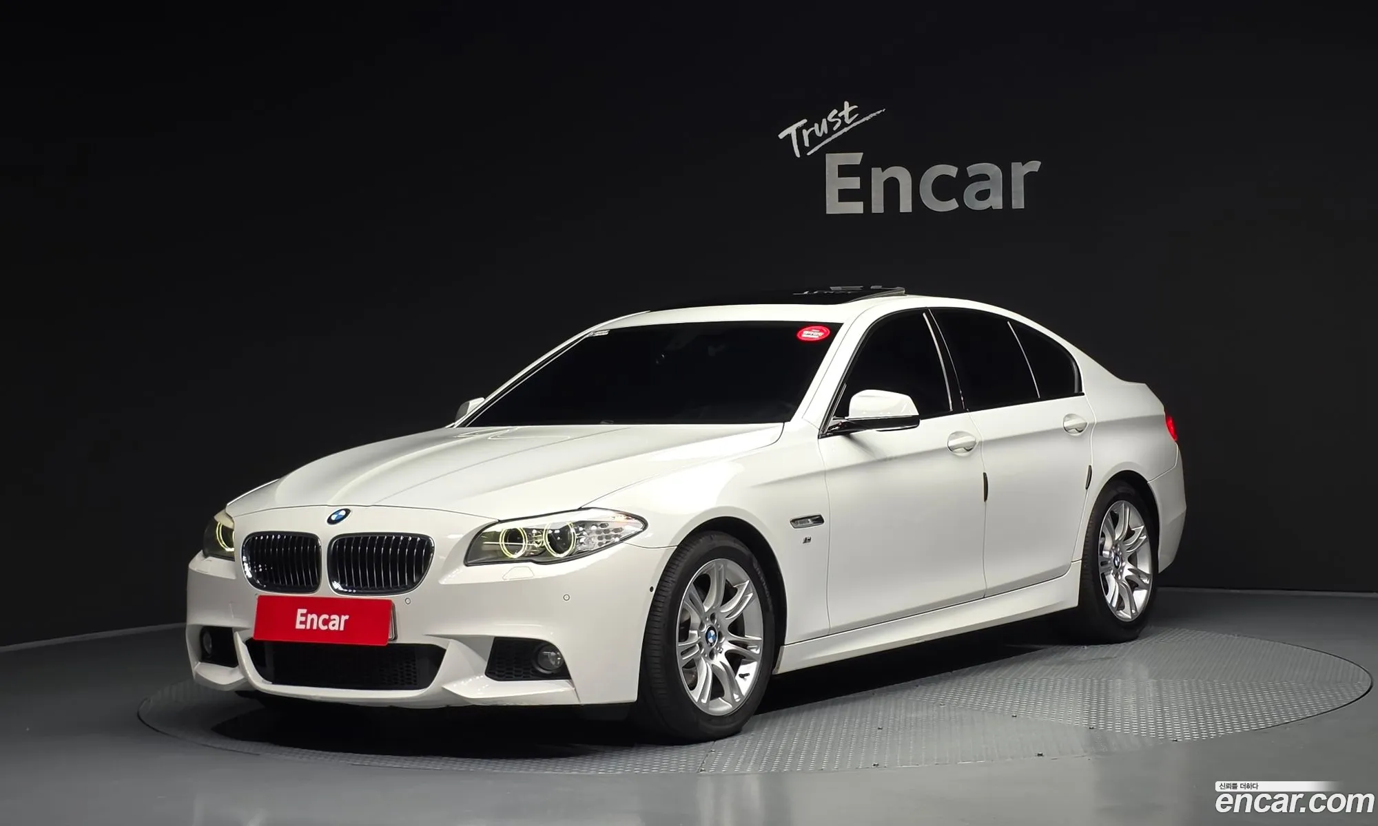 BMW 5 Series 2013 WBAXG3102DDW44587 — 3