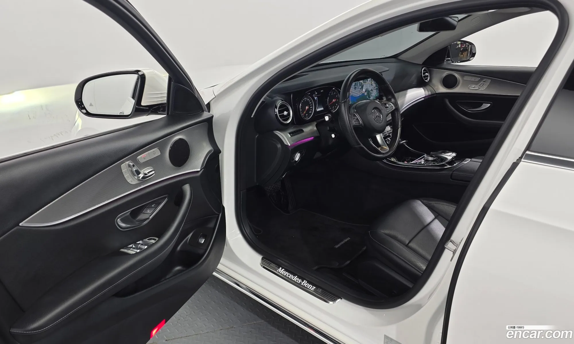 Mercedes-Benz E-Class W213 2017 WDDZF4CB5HA100245 — 19
