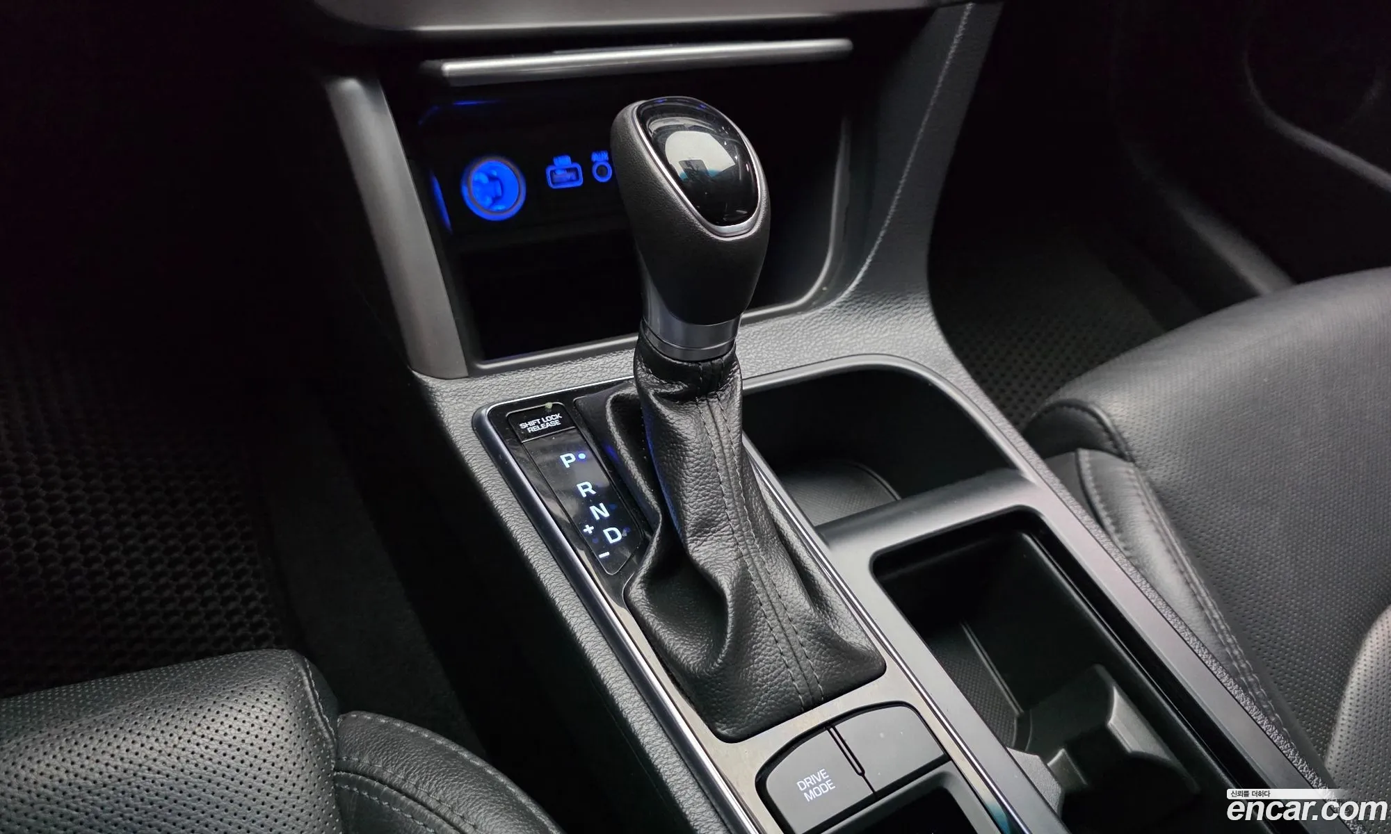 Hyundai LF Sonata Hybrid